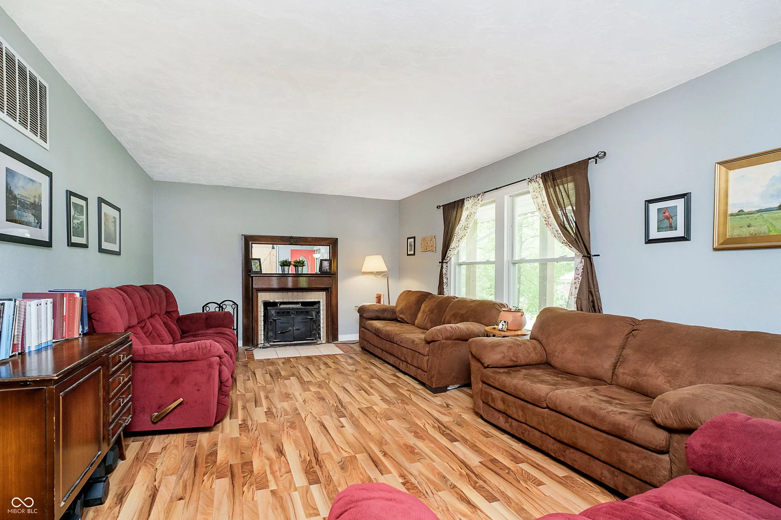 Mooresville, Indiana 46158, United States, 3 Bedrooms Bedrooms, ,1 BathroomBathrooms,Residential,Pending,127136