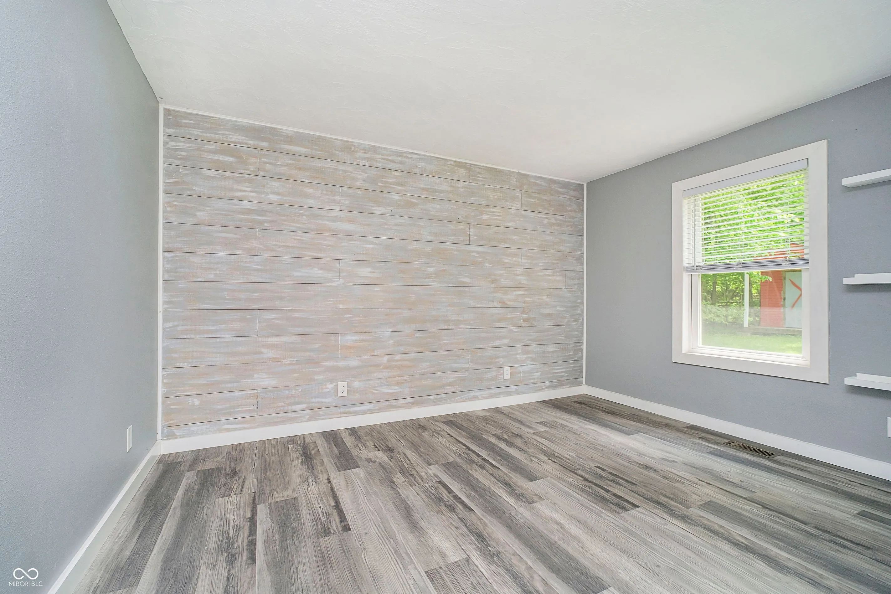 Mooresville, Indiana 46158, United States, 3 Bedrooms Bedrooms, ,1 BathroomBathrooms,Residential,Pending,127136