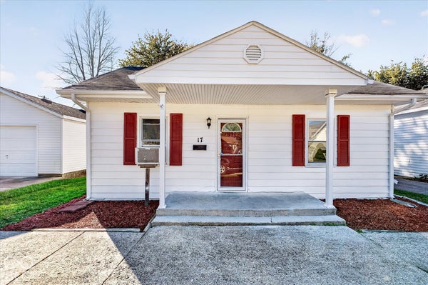 17 W BROWN ST, KNIGHTSTOWN, IN 46148 - Image f92828c7477dda755cc5372fa9a10a2e/896795332