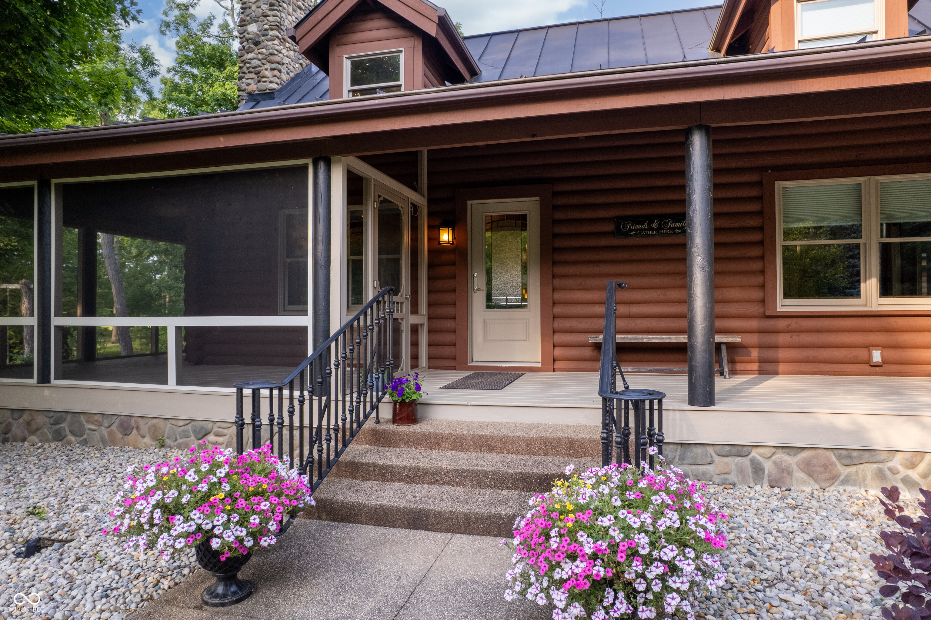 6855 N Centerville Road