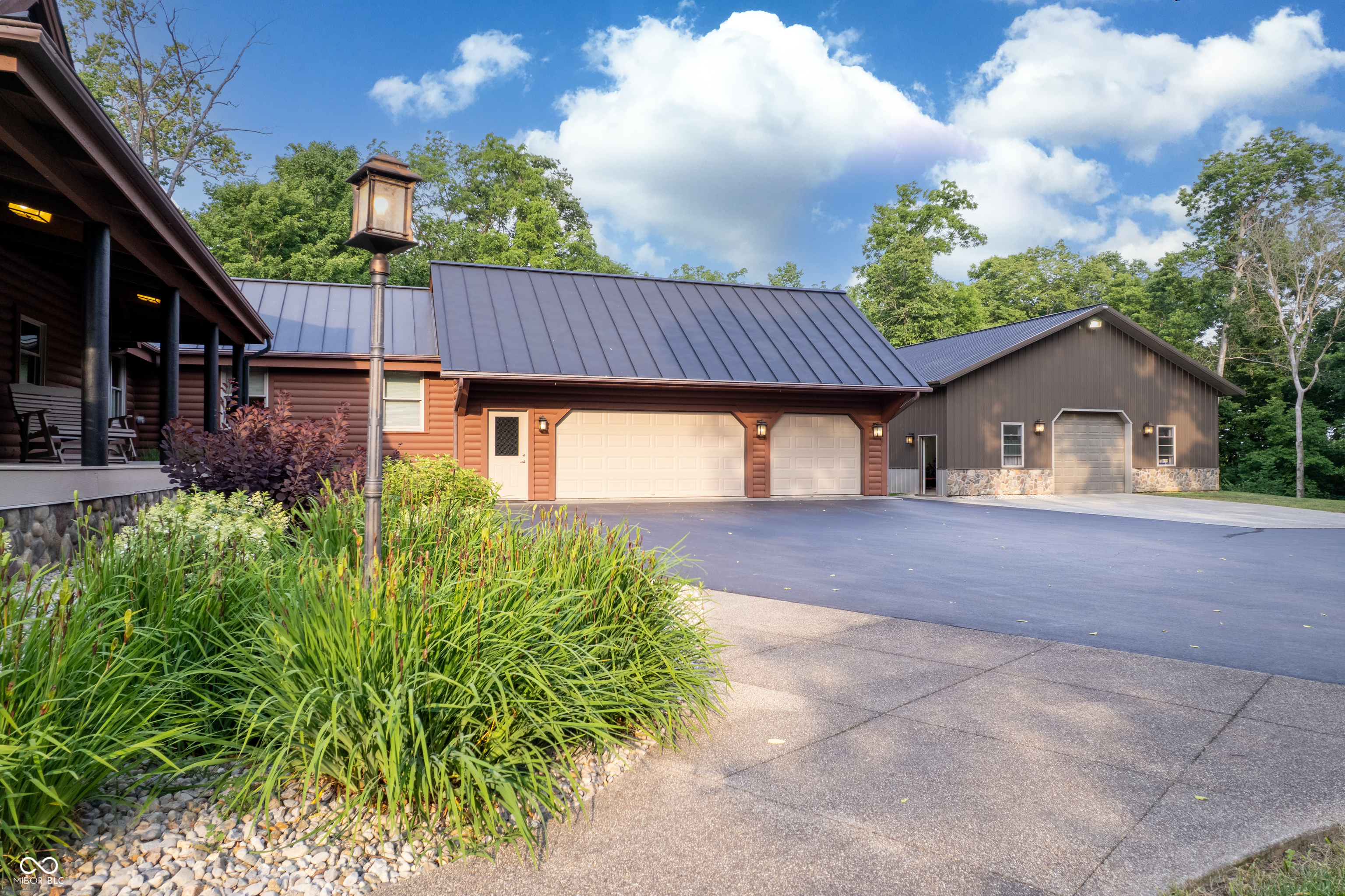 6855 N Centerville Road