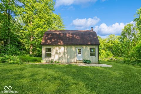 Photo of 6570 N Private Road 525 E, North Vernon, IN 47265 (MLS # 22046715)