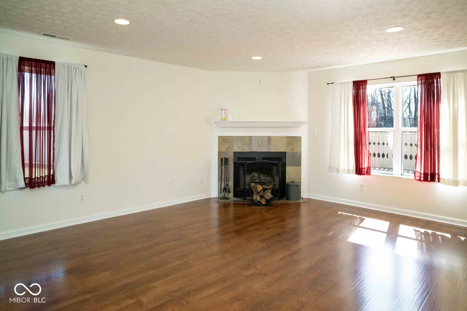 Indianapolis, Indiana 46217, United States, 3 Bedrooms Bedrooms, ,3 BathroomsBathrooms,Residential,Active,94494