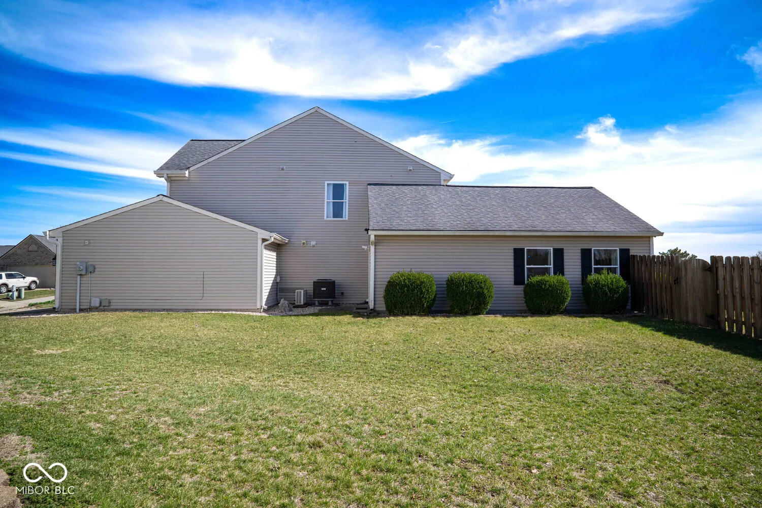 Indianapolis, Indiana 46217, United States, 3 Bedrooms Bedrooms, ,3 BathroomsBathrooms,Residential,Active,94494