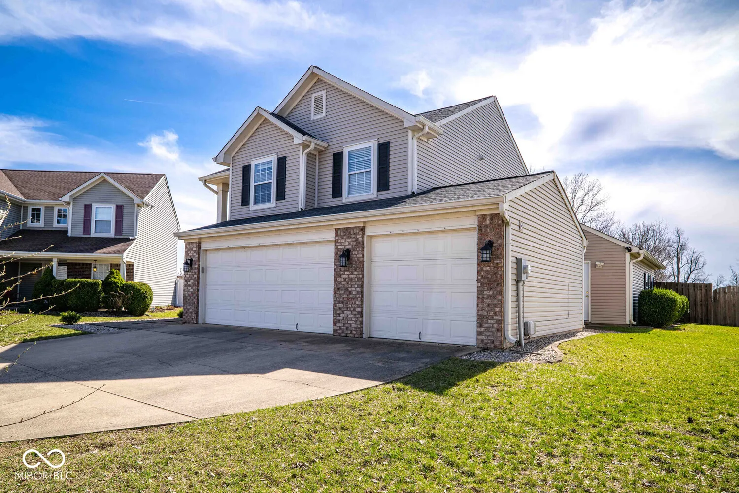 Indianapolis, Indiana 46217, United States, 3 Bedrooms Bedrooms, ,3 BathroomsBathrooms,Residential,Active,94494