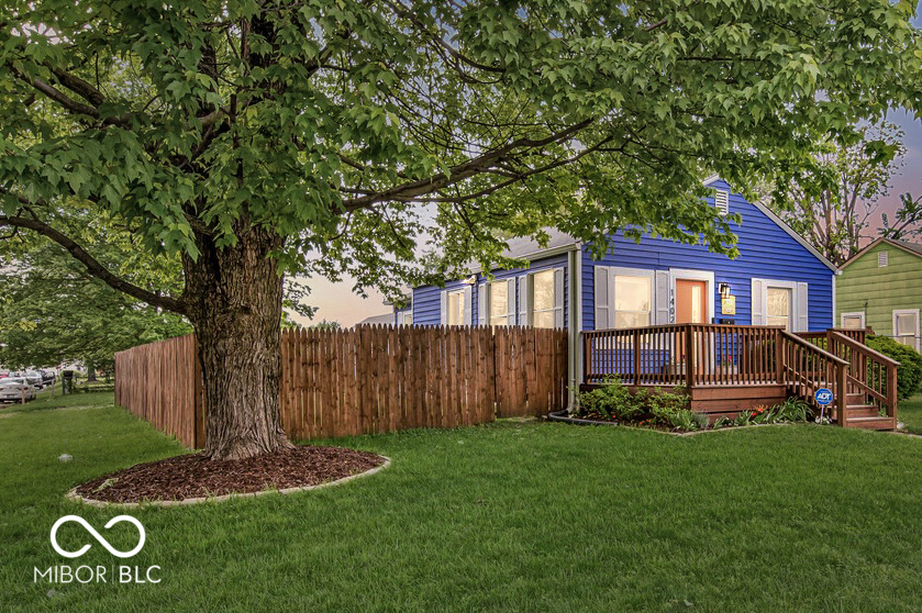 1402 N Denny Street