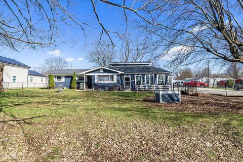 Photo of 3041 S Kercheval Drive, Indianapolis, IN 46239 (MLS # 22089907)