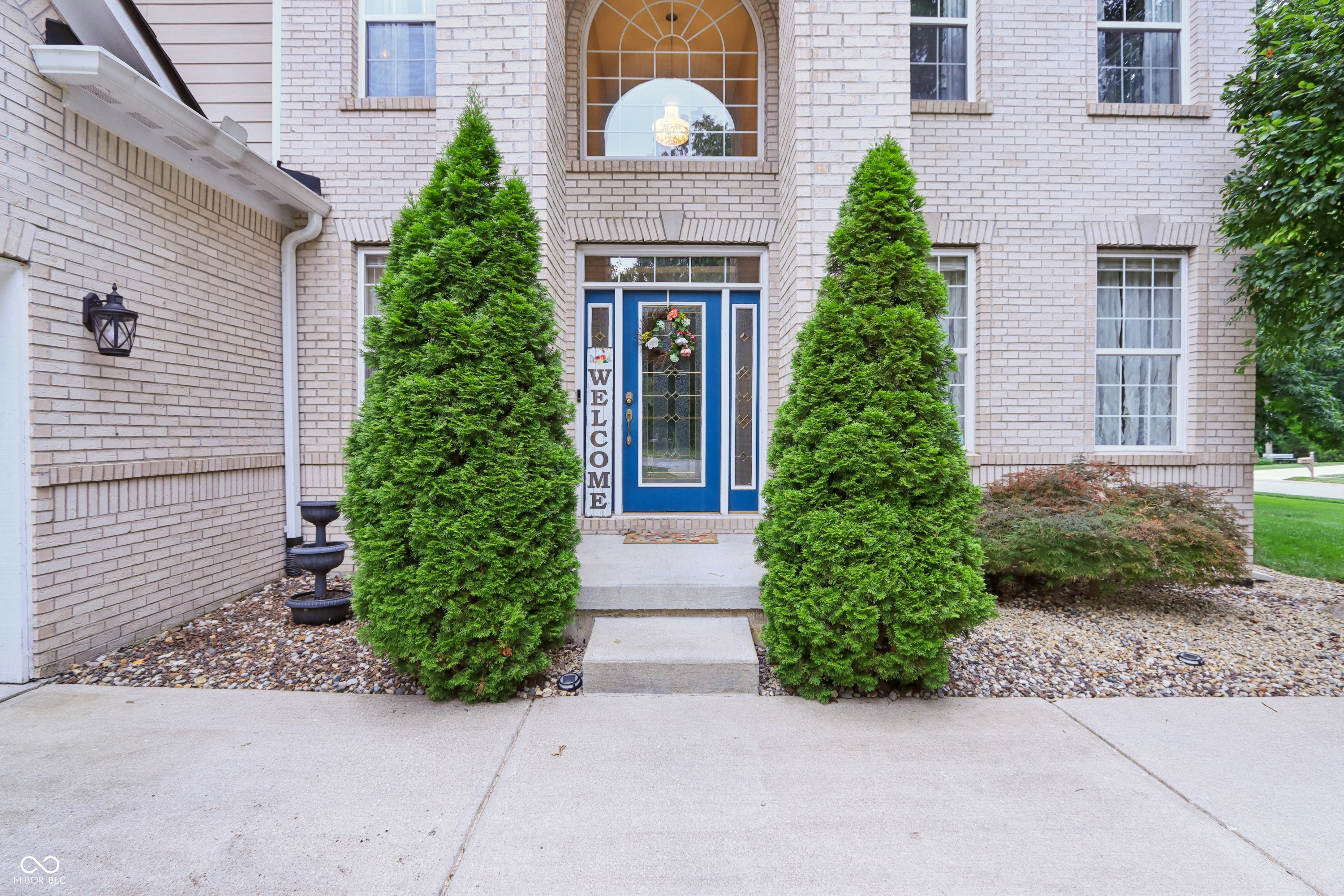 7701 Black Walnut Drive