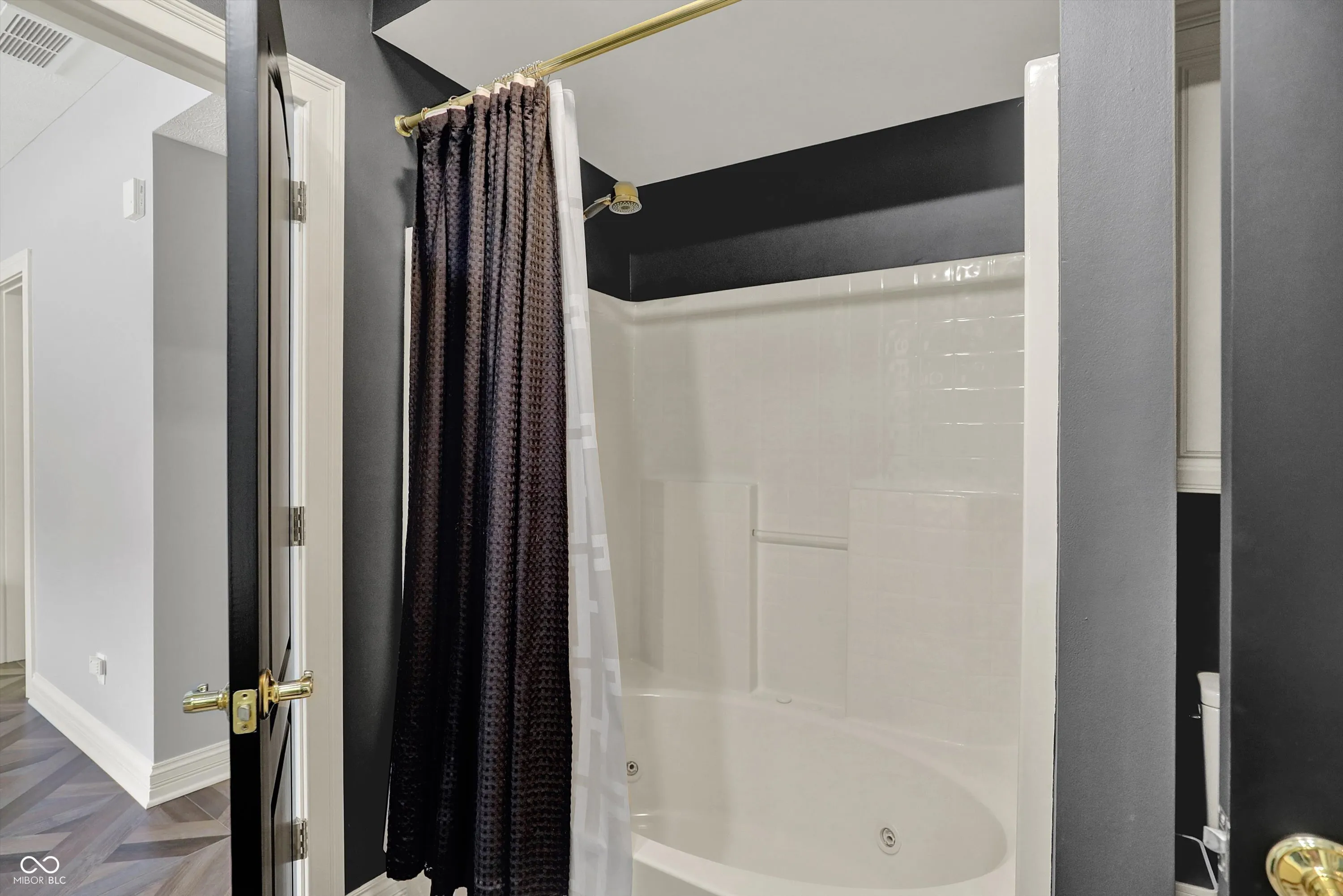 Fortville, Indiana 46040, United States, 4 Bedrooms Bedrooms, ,5 BathroomsBathrooms,Residential,Active,254027