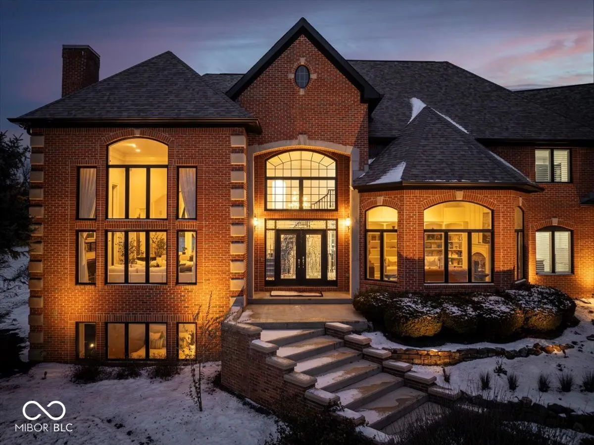 Fortville, Indiana 46040, United States, 4 Bedrooms Bedrooms, ,5 BathroomsBathrooms,Residential,Active,254027