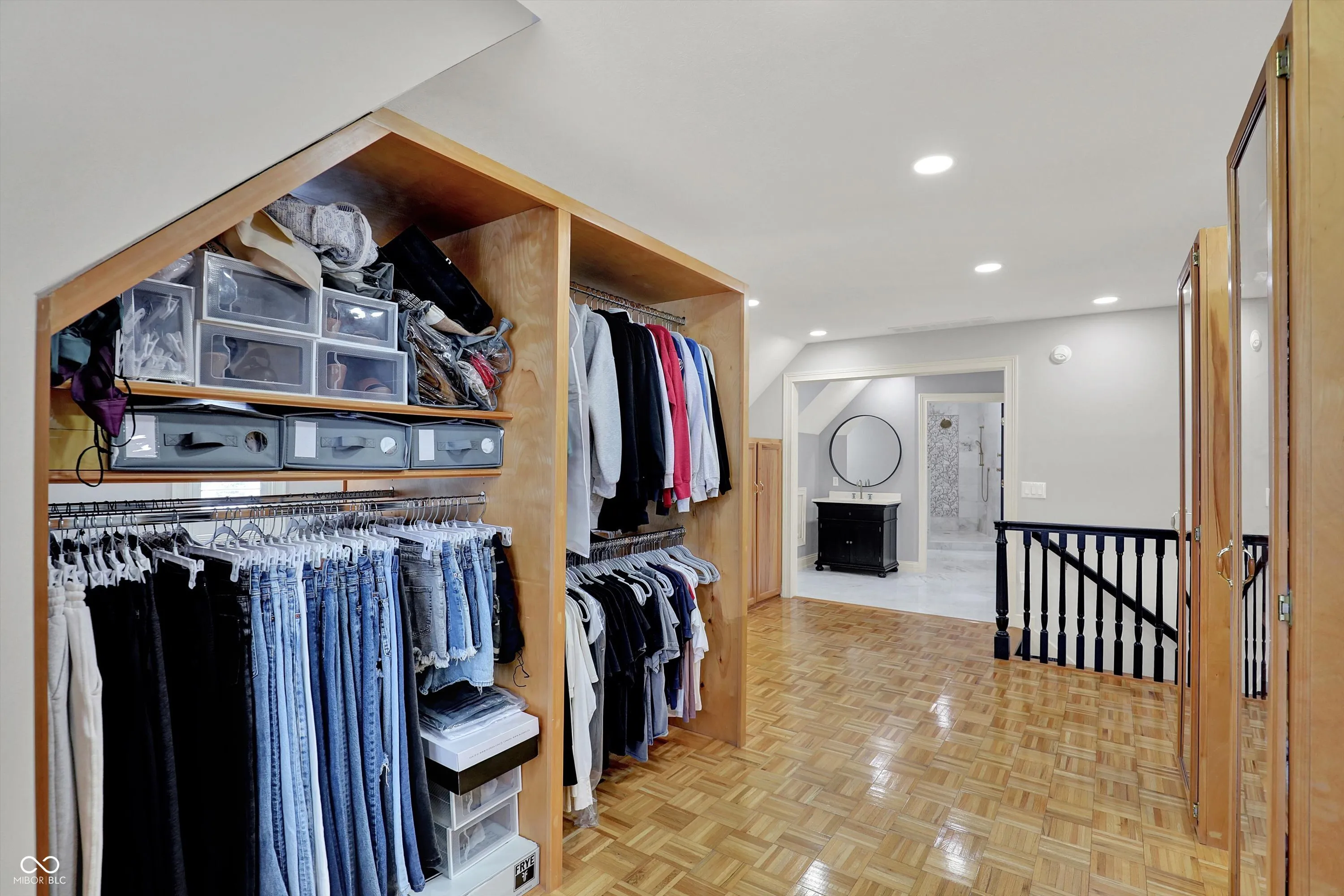 Fortville, Indiana 46040, United States, 4 Bedrooms Bedrooms, ,5 BathroomsBathrooms,Residential,Active,254027