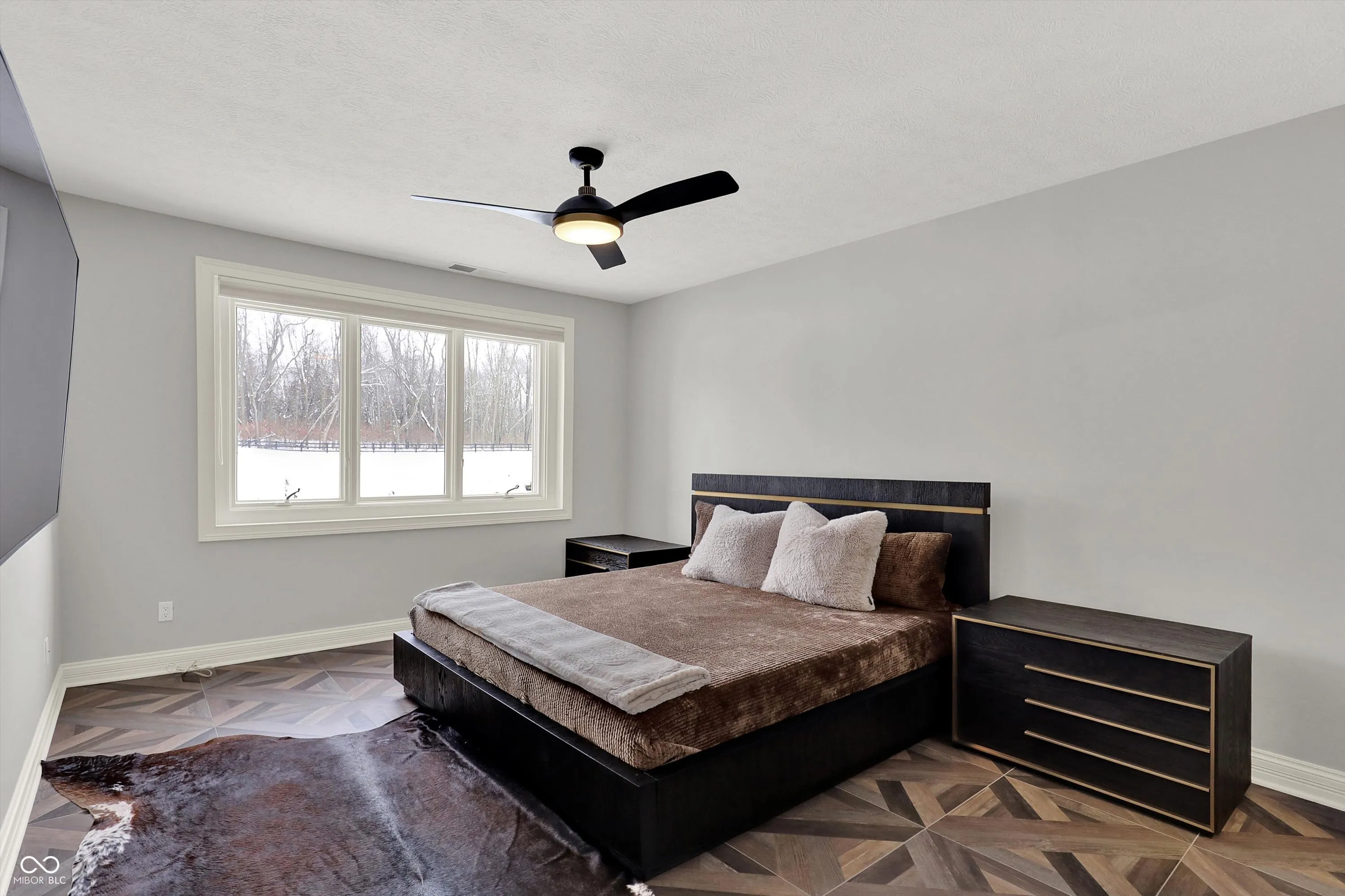 Fortville, Indiana 46040, United States, 4 Bedrooms Bedrooms, ,5 BathroomsBathrooms,Residential,Active,254027