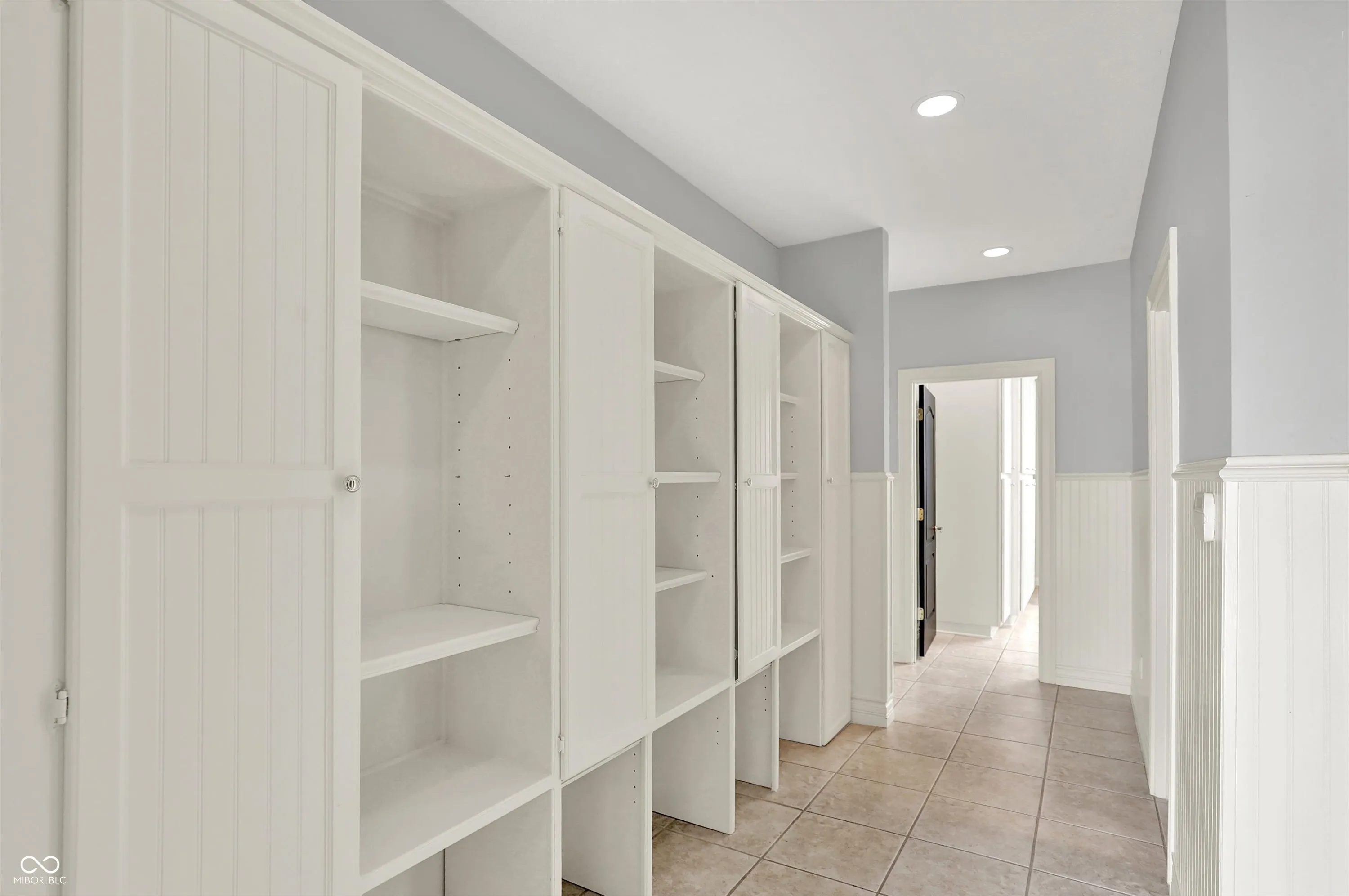 Fortville, Indiana 46040, United States, 4 Bedrooms Bedrooms, ,5 BathroomsBathrooms,Residential,Active,254027