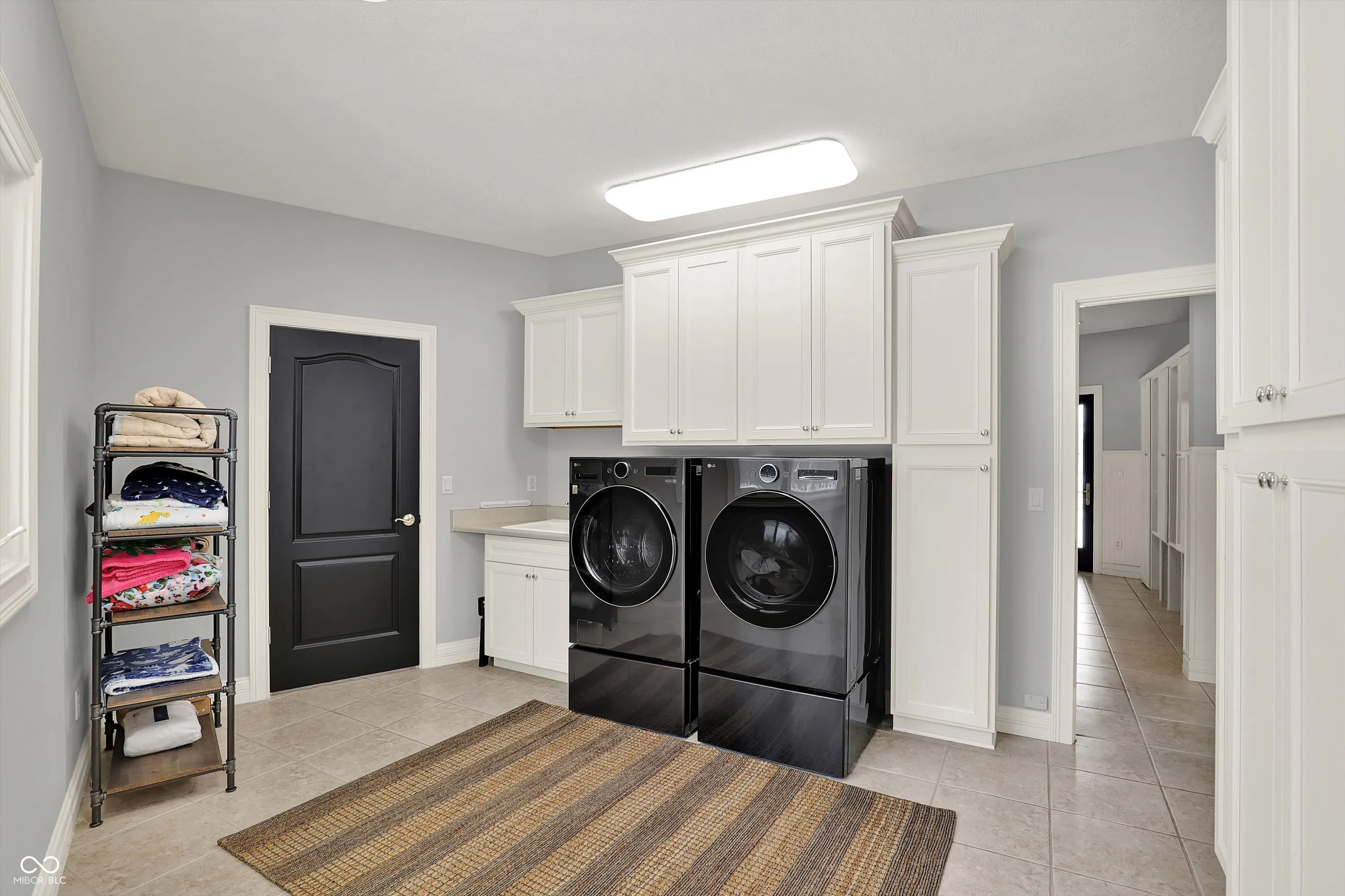 Fortville, Indiana 46040, United States, 4 Bedrooms Bedrooms, ,5 BathroomsBathrooms,Residential,Active,254027