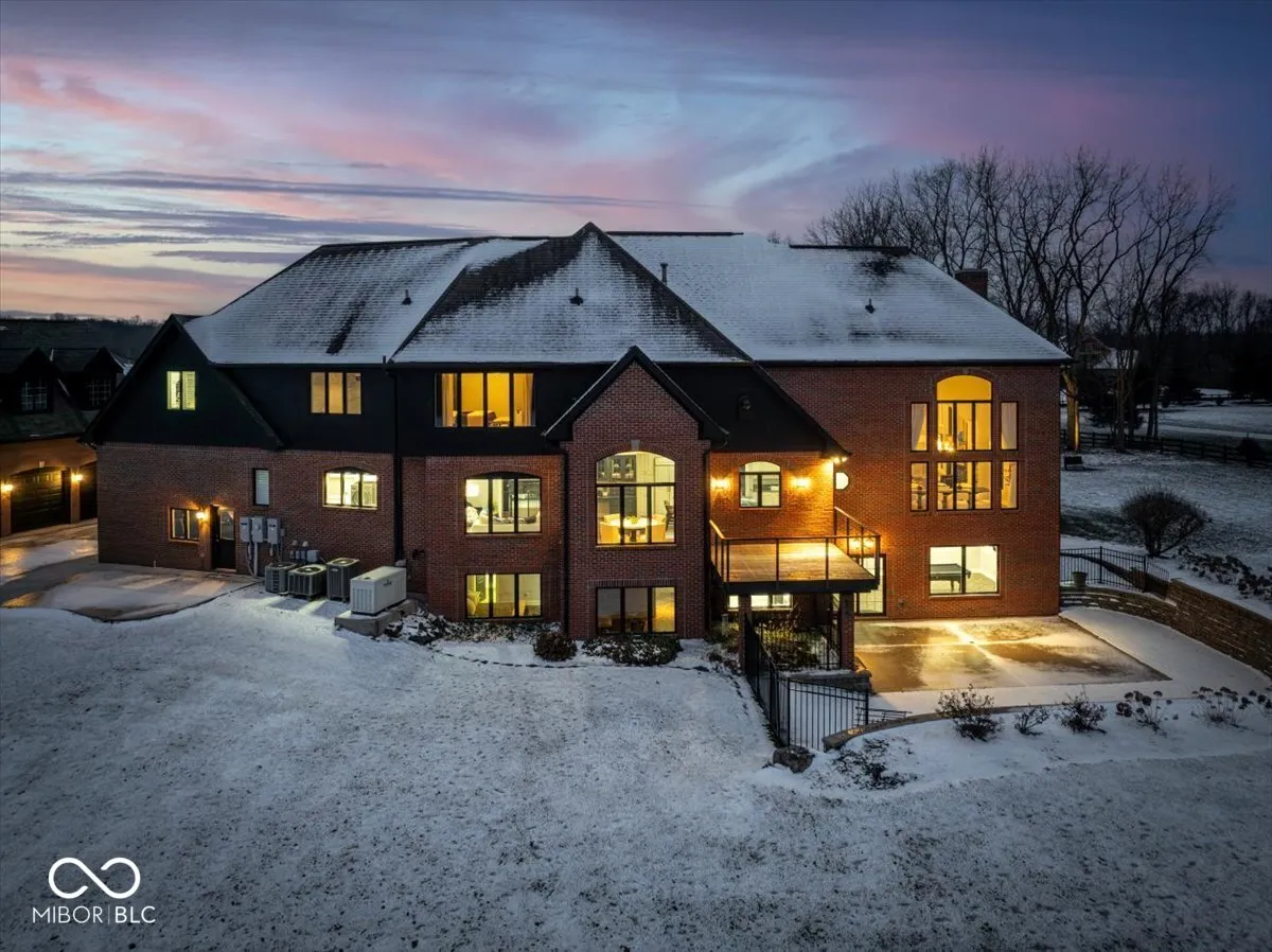 Fortville, Indiana 46040, United States, 4 Bedrooms Bedrooms, ,5 BathroomsBathrooms,Residential,Active,254027