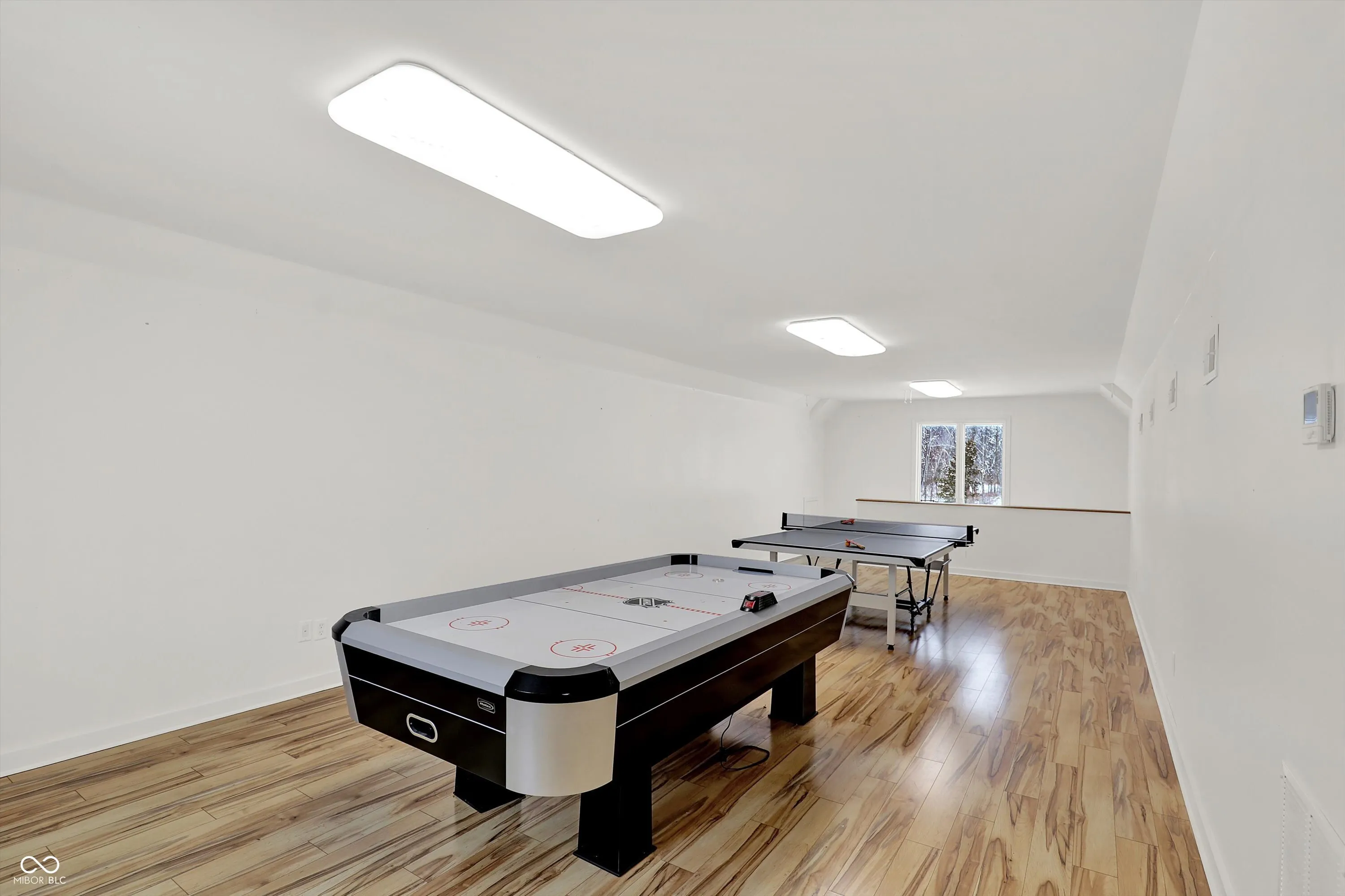 Fortville, Indiana 46040, United States, 4 Bedrooms Bedrooms, ,5 BathroomsBathrooms,Residential,Active,254027