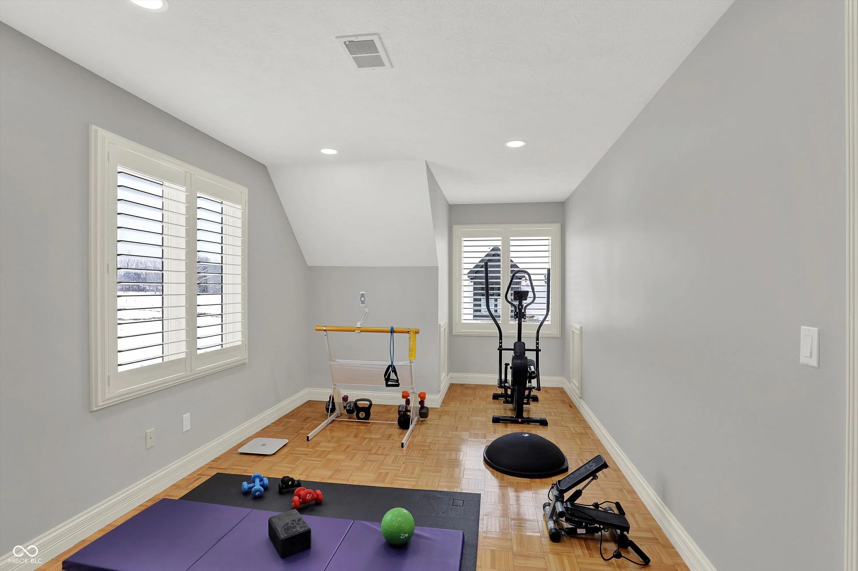 Fortville, Indiana 46040, United States, 4 Bedrooms Bedrooms, ,5 BathroomsBathrooms,Residential,Active,254027