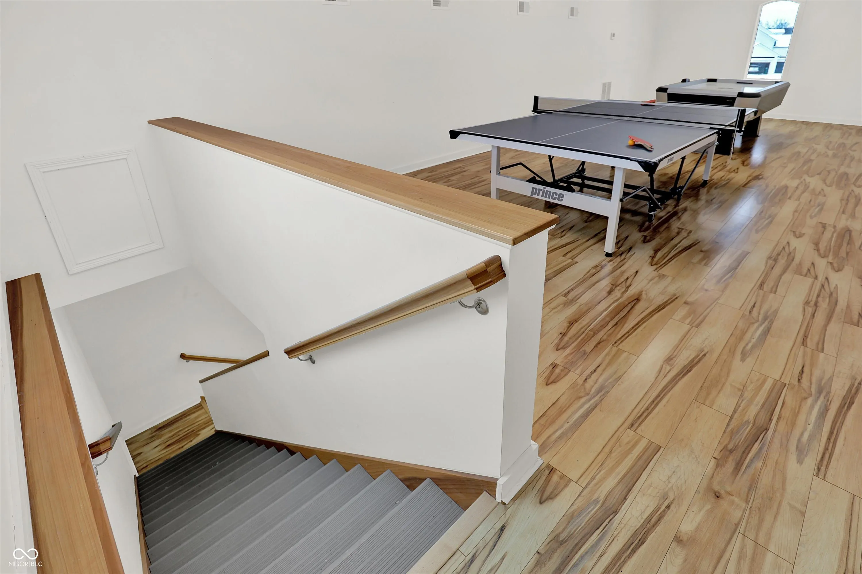 Fortville, Indiana 46040, United States, 4 Bedrooms Bedrooms, ,5 BathroomsBathrooms,Residential,Active,254027