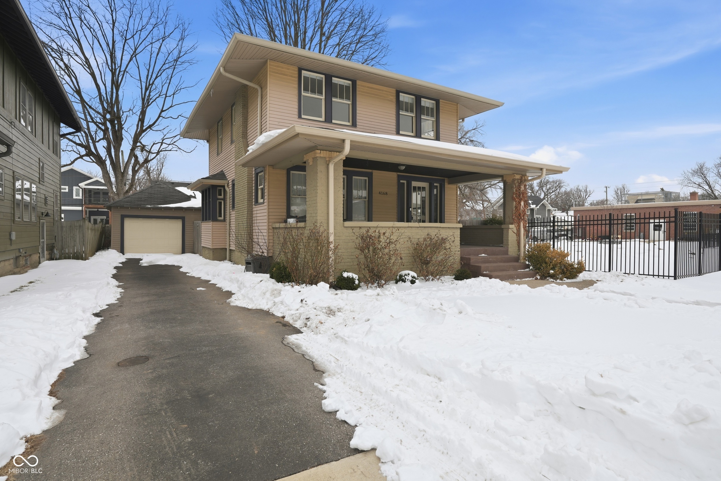 4168 Broadway Street