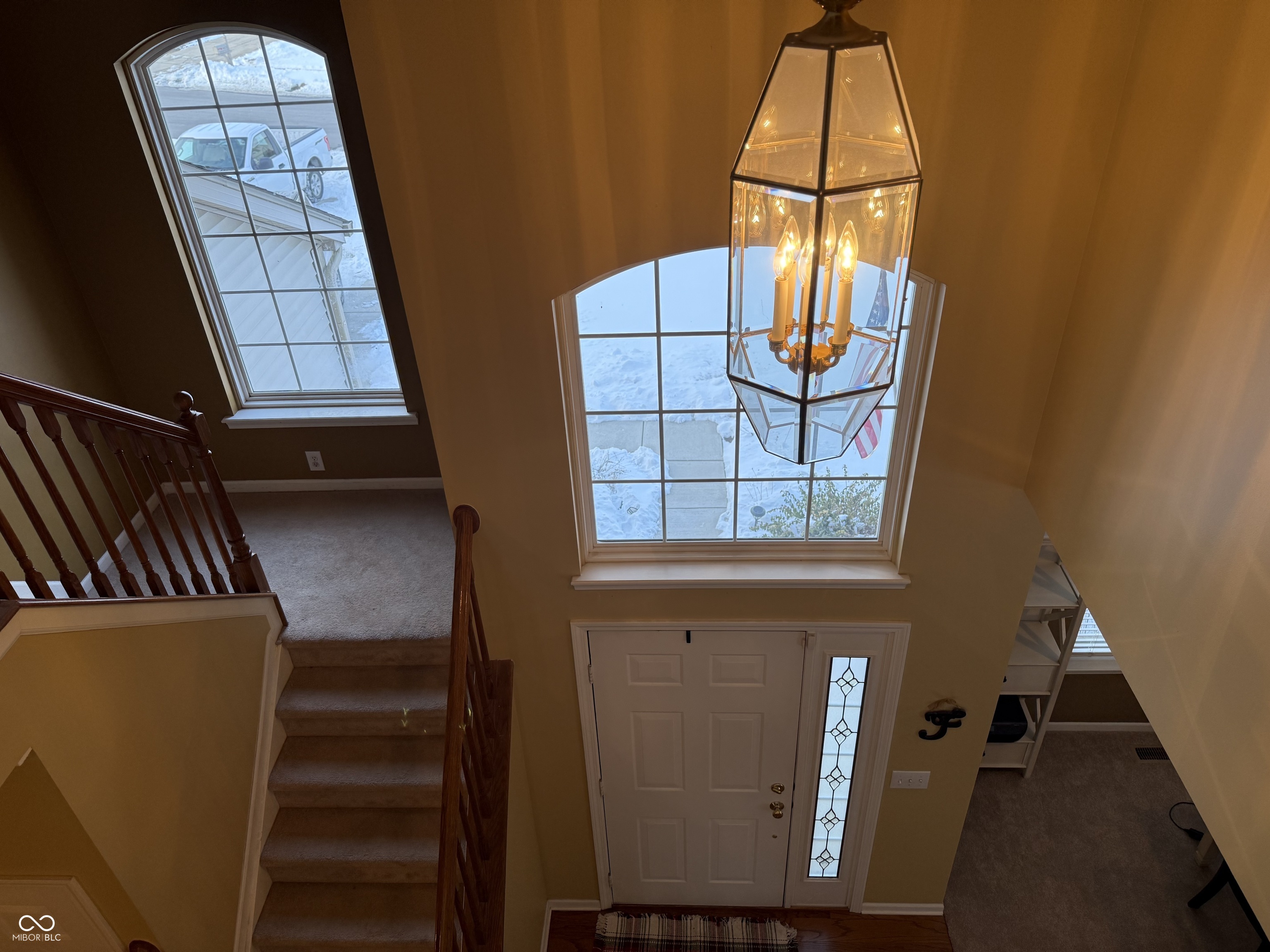 6831 Trailside Drive