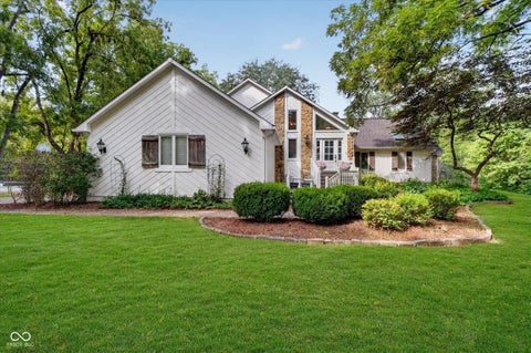 Photo of 8750 Rohan Court, Indianapolis, IN 46278 (MLS # 22126735)