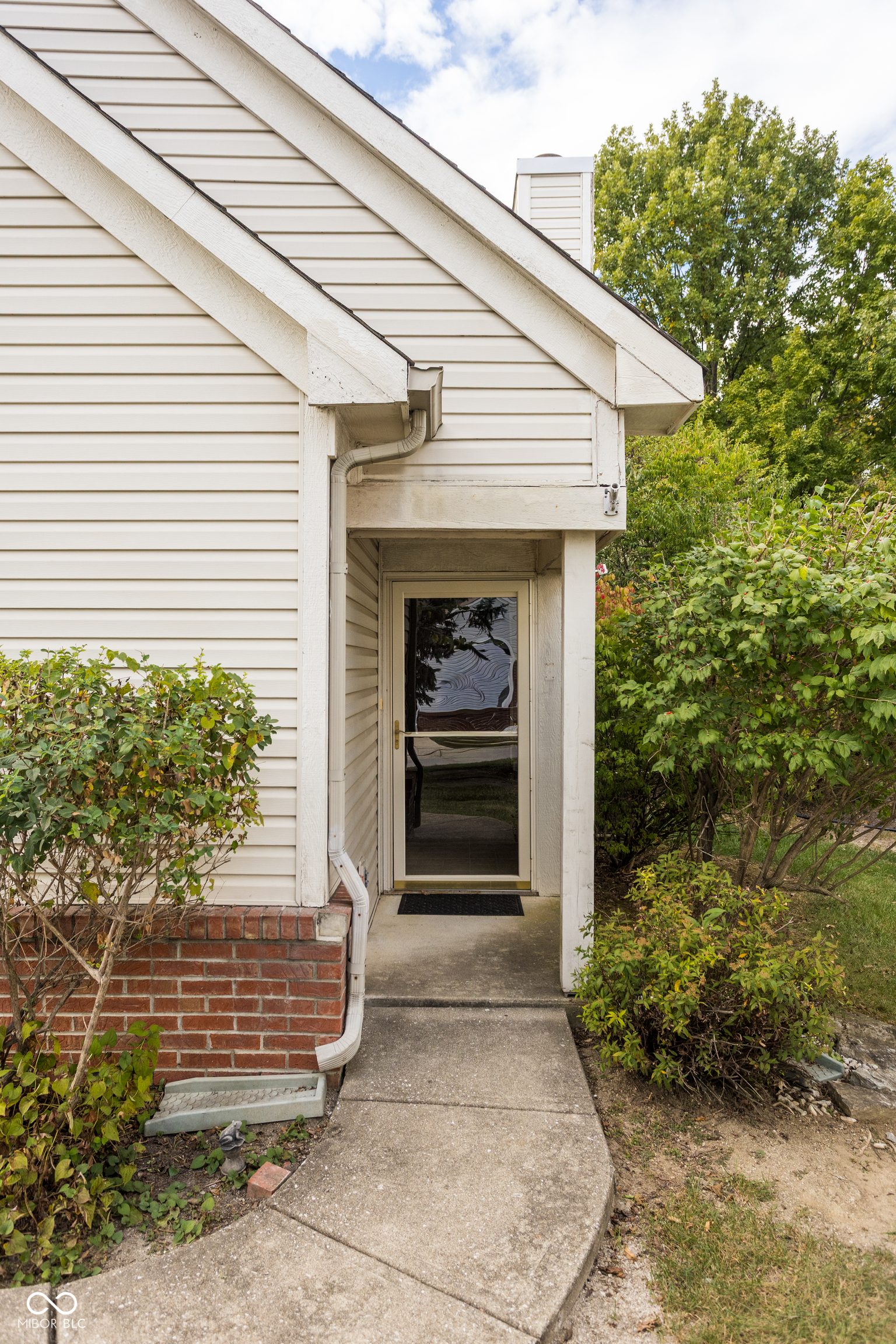 5770 Eden Village Way