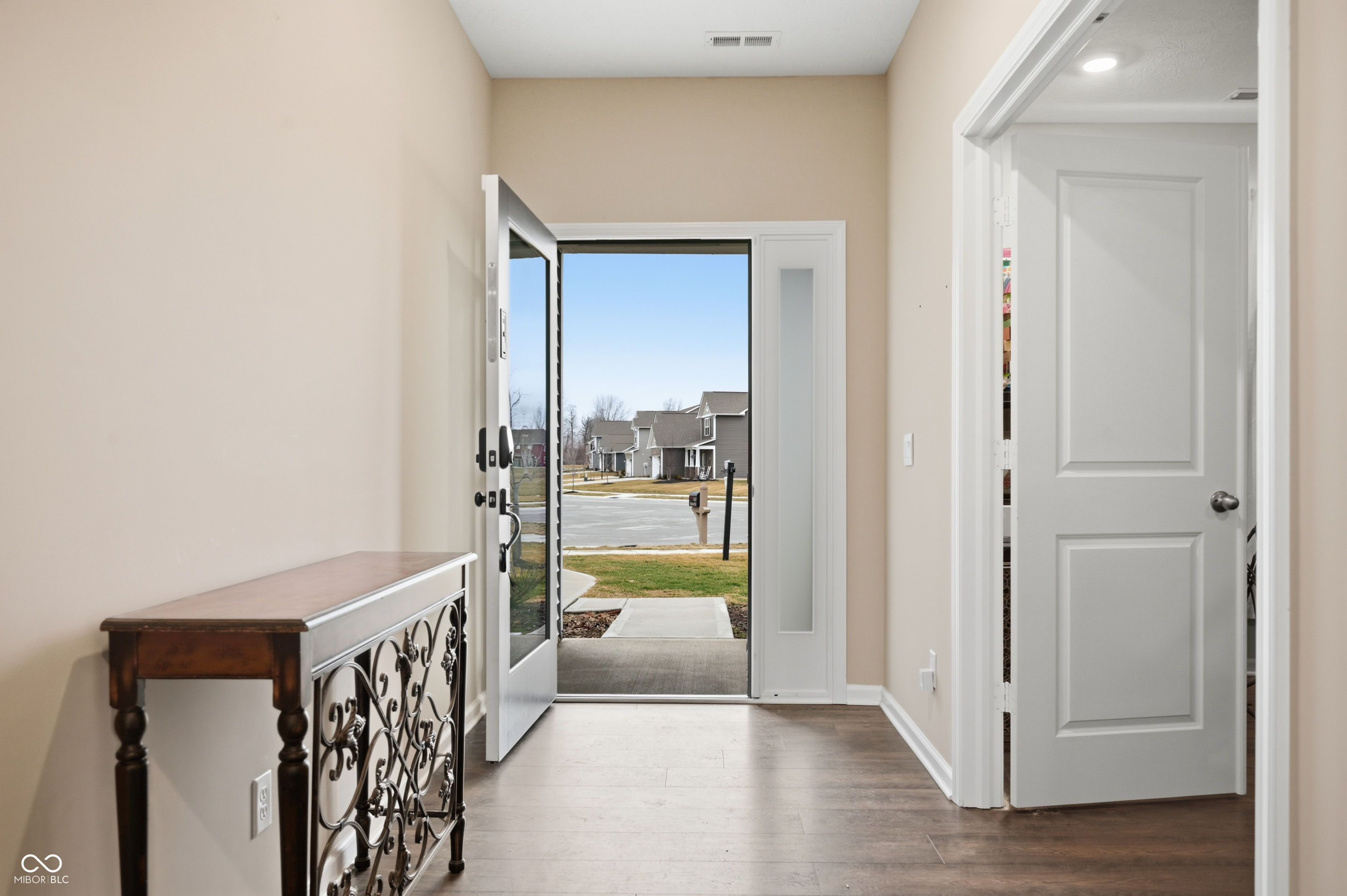 7683 Fairwood Boulevard