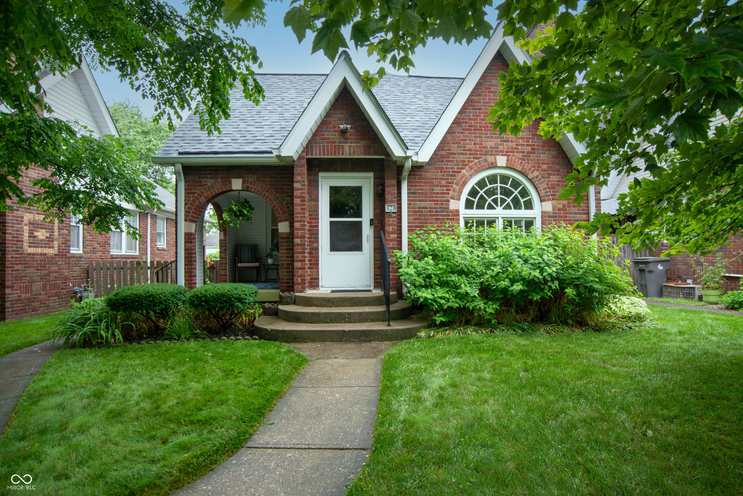 828 N Butler Avenue