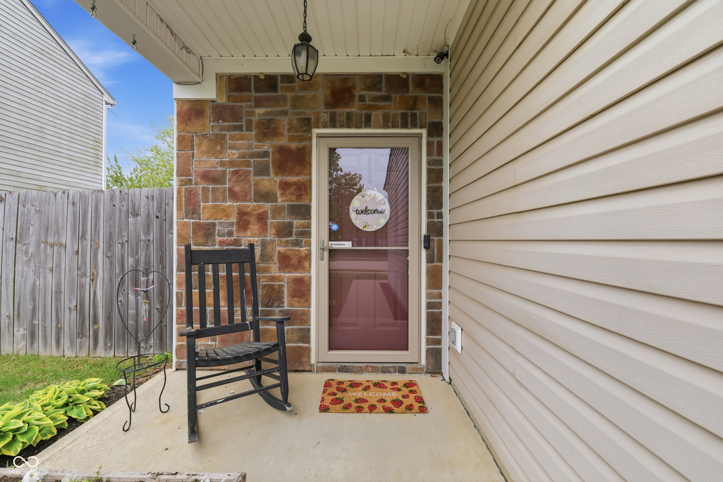 4018 Poplar Drive
