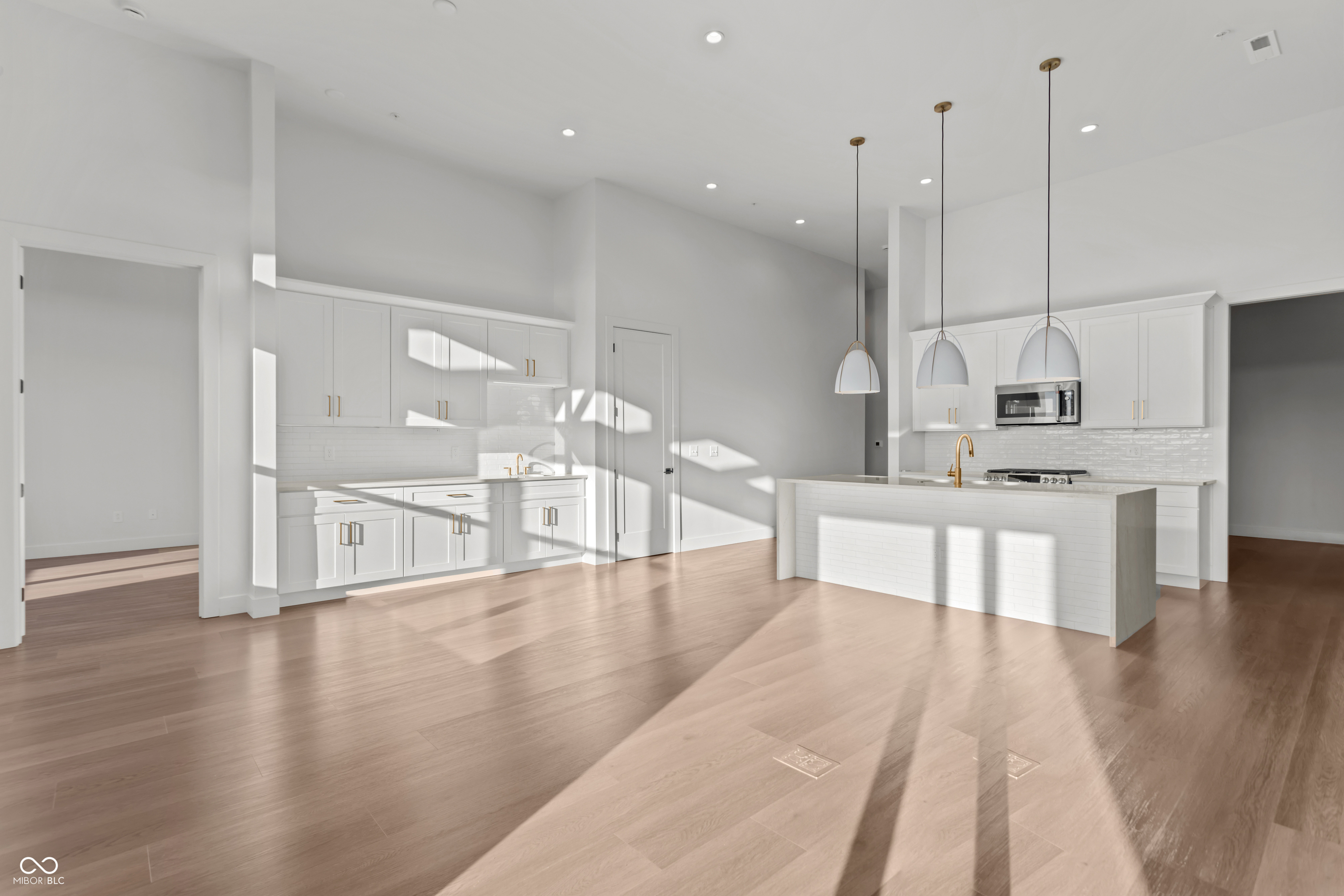 1155 S Rangeline Road 501