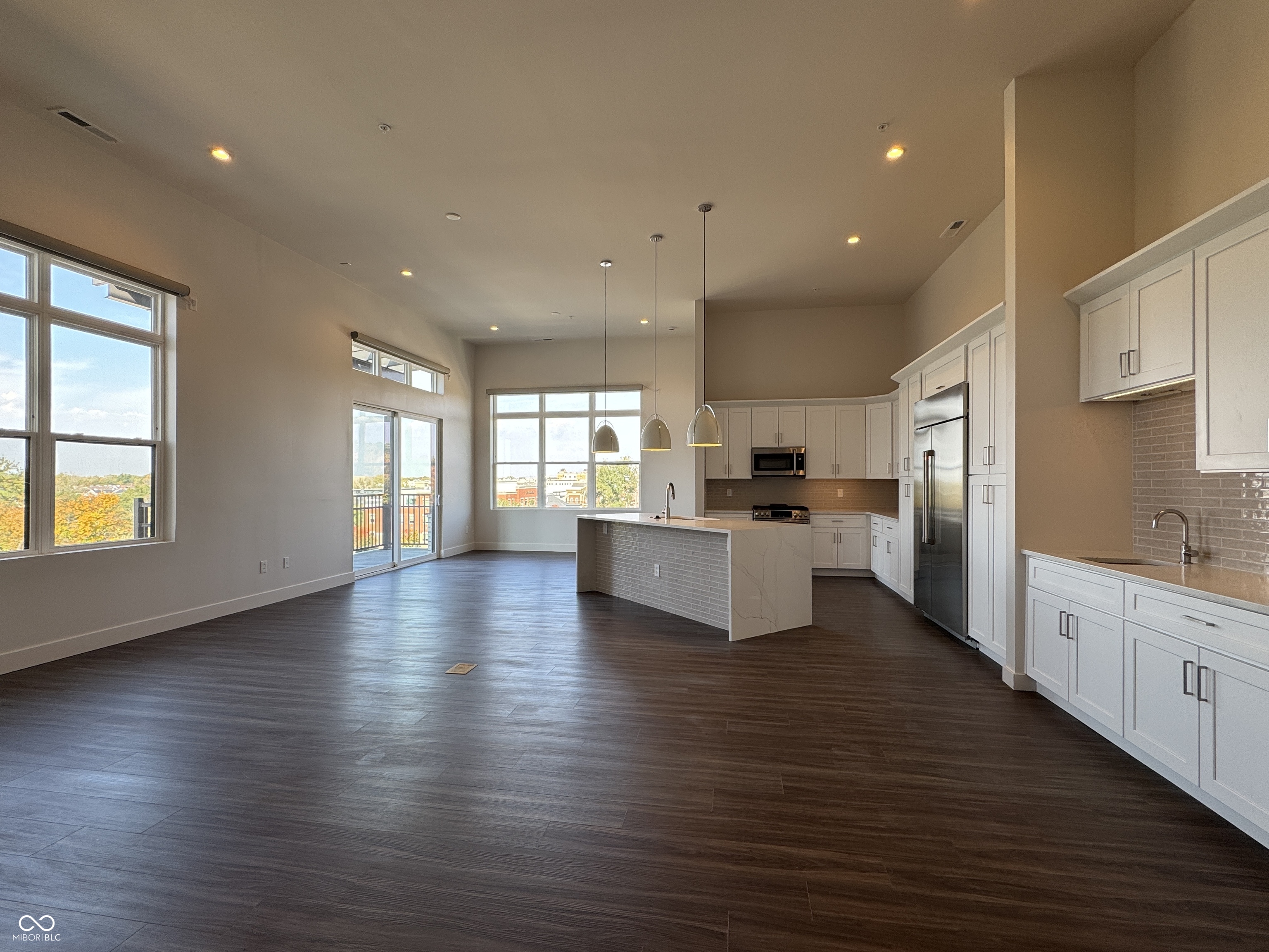 1155 S Rangeline Road 501