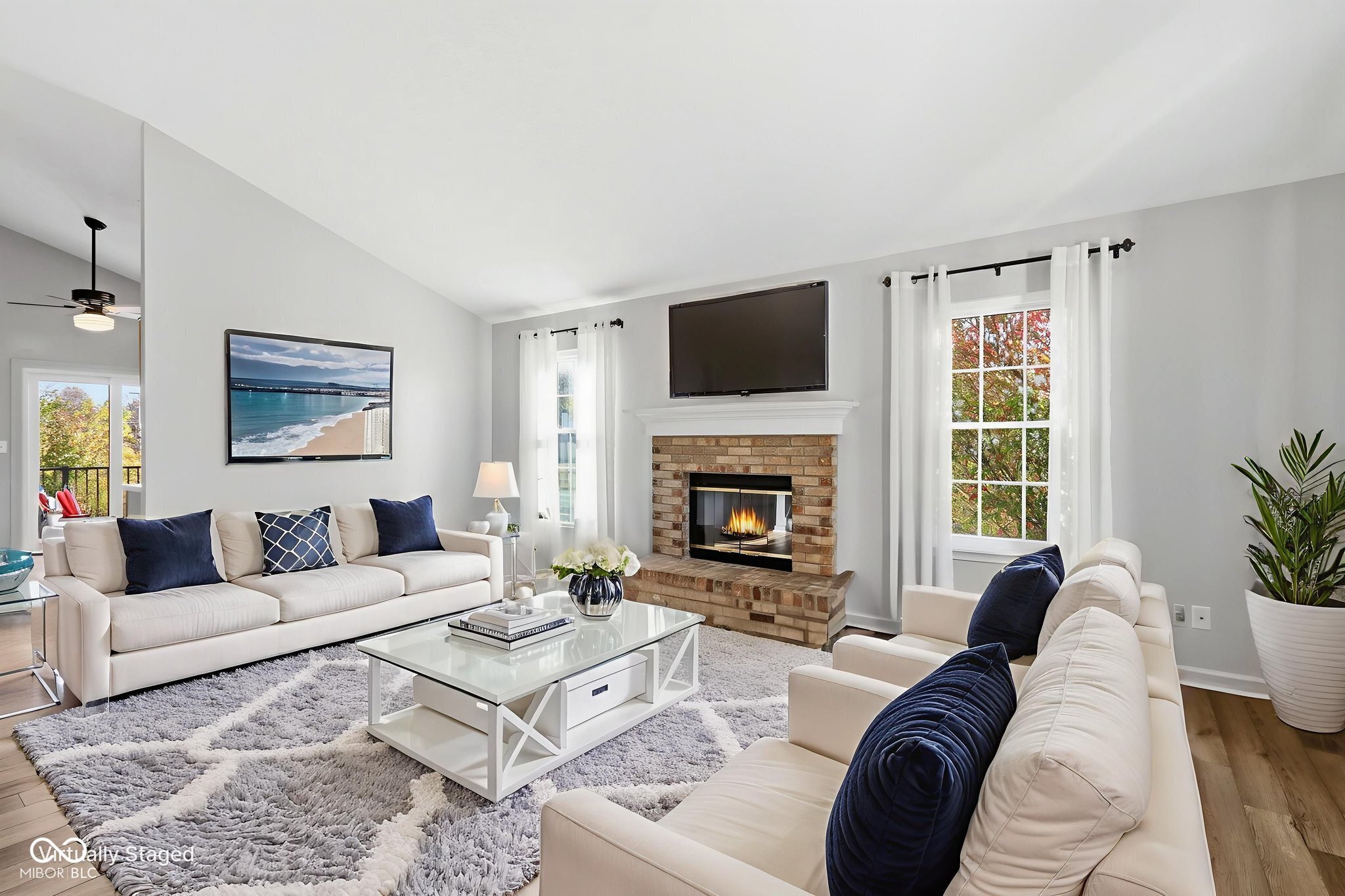 2429 Lakeshore Court