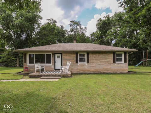 Photo of 3424 Mount Vernon Place, Indianapolis, IN 46217 (MLS # 22112777)