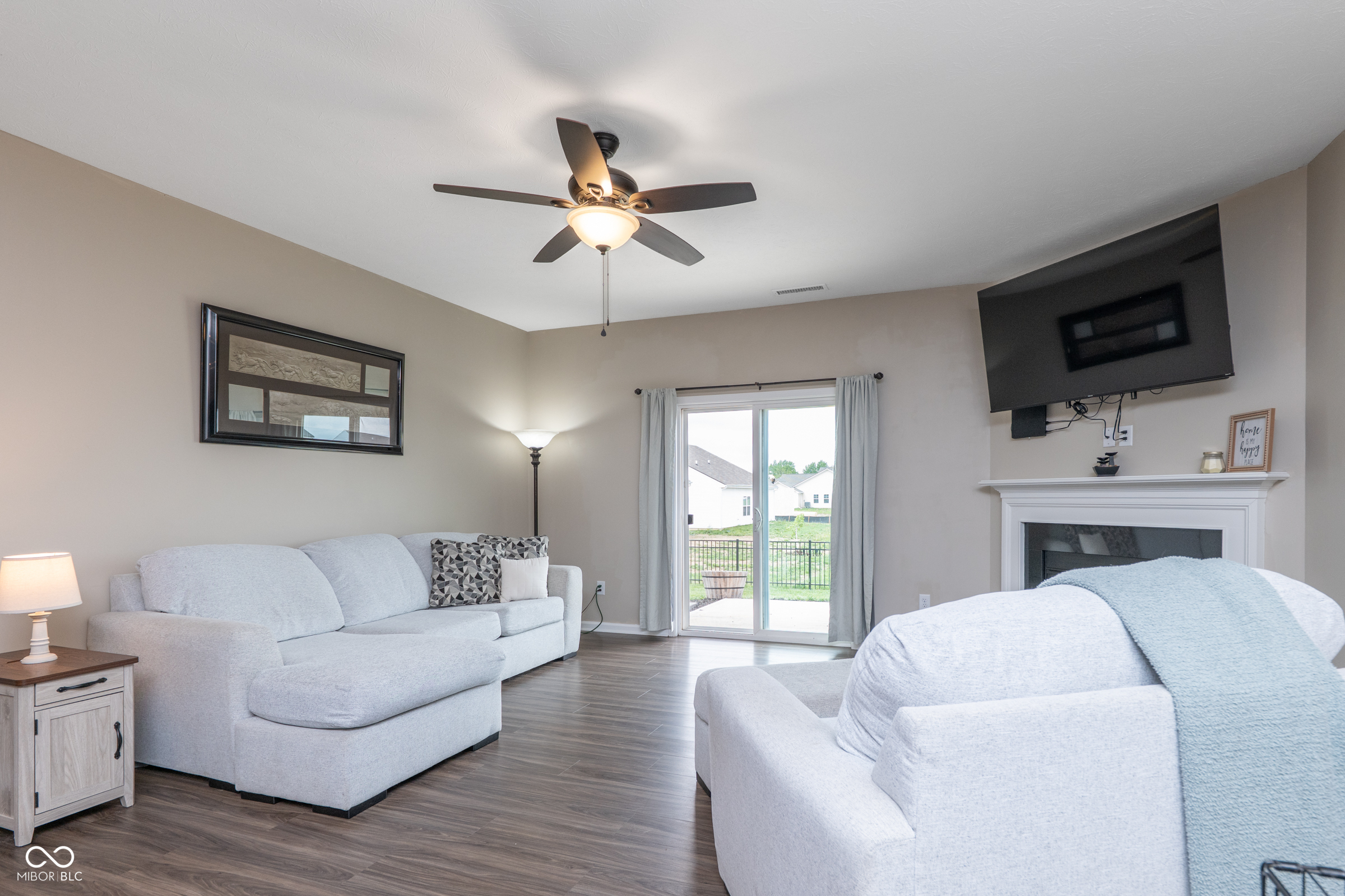 Picture for the property 22098216, 3 beds, 2 baths