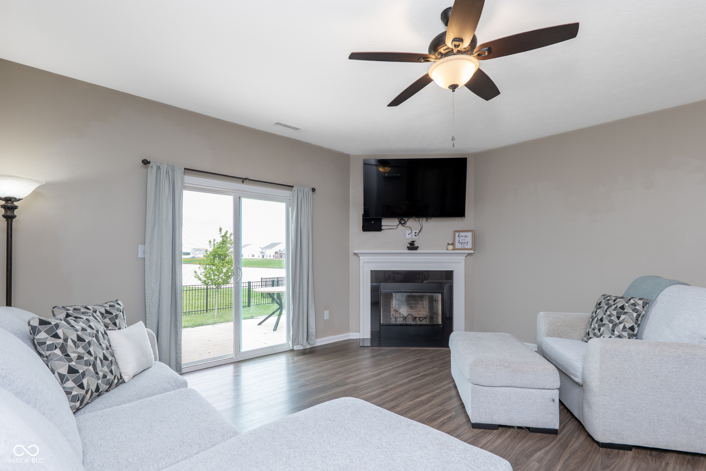 6926 Honeysuckle Way
