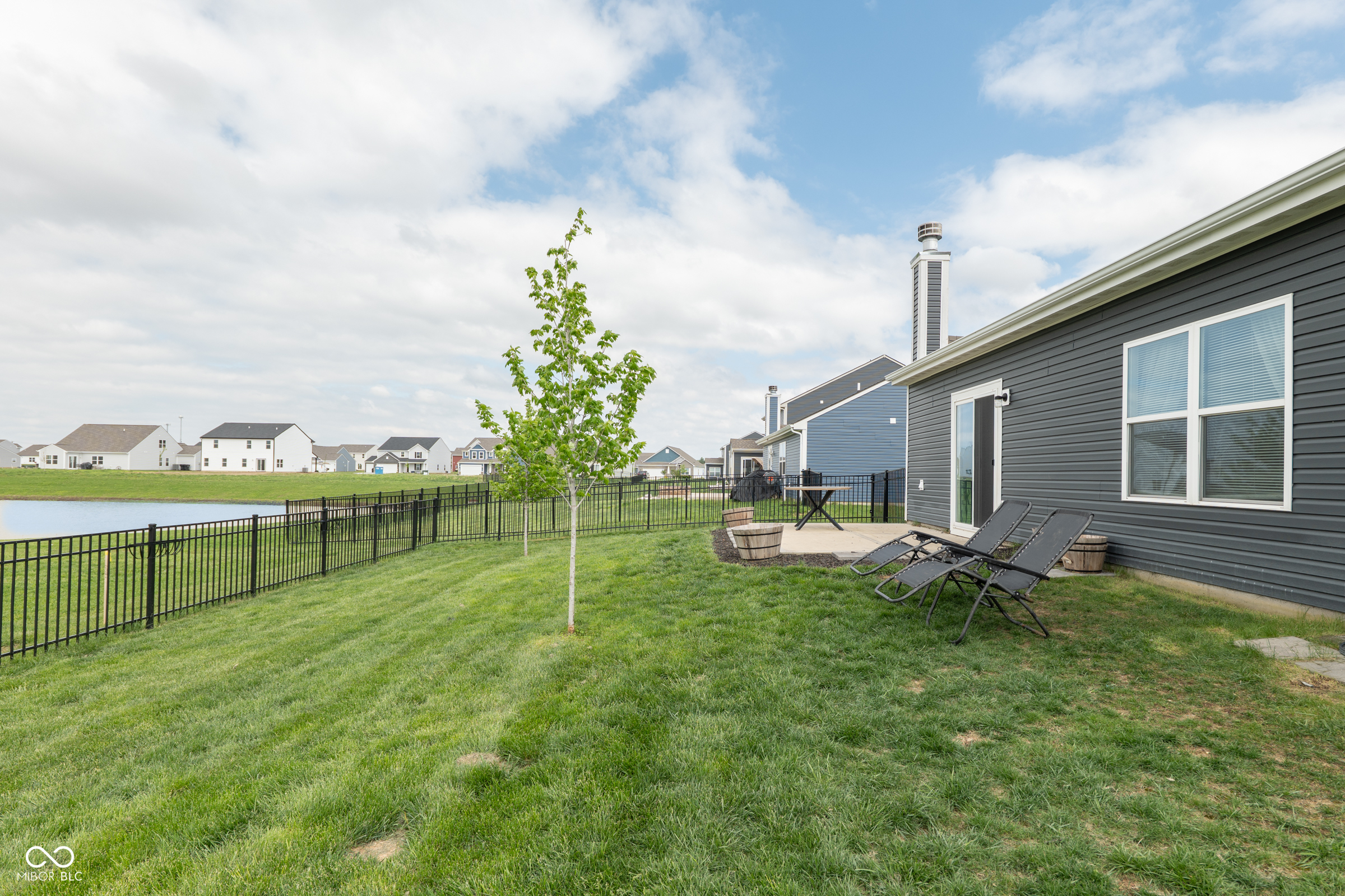Picture for the property 22098216, 3 beds, 2 baths