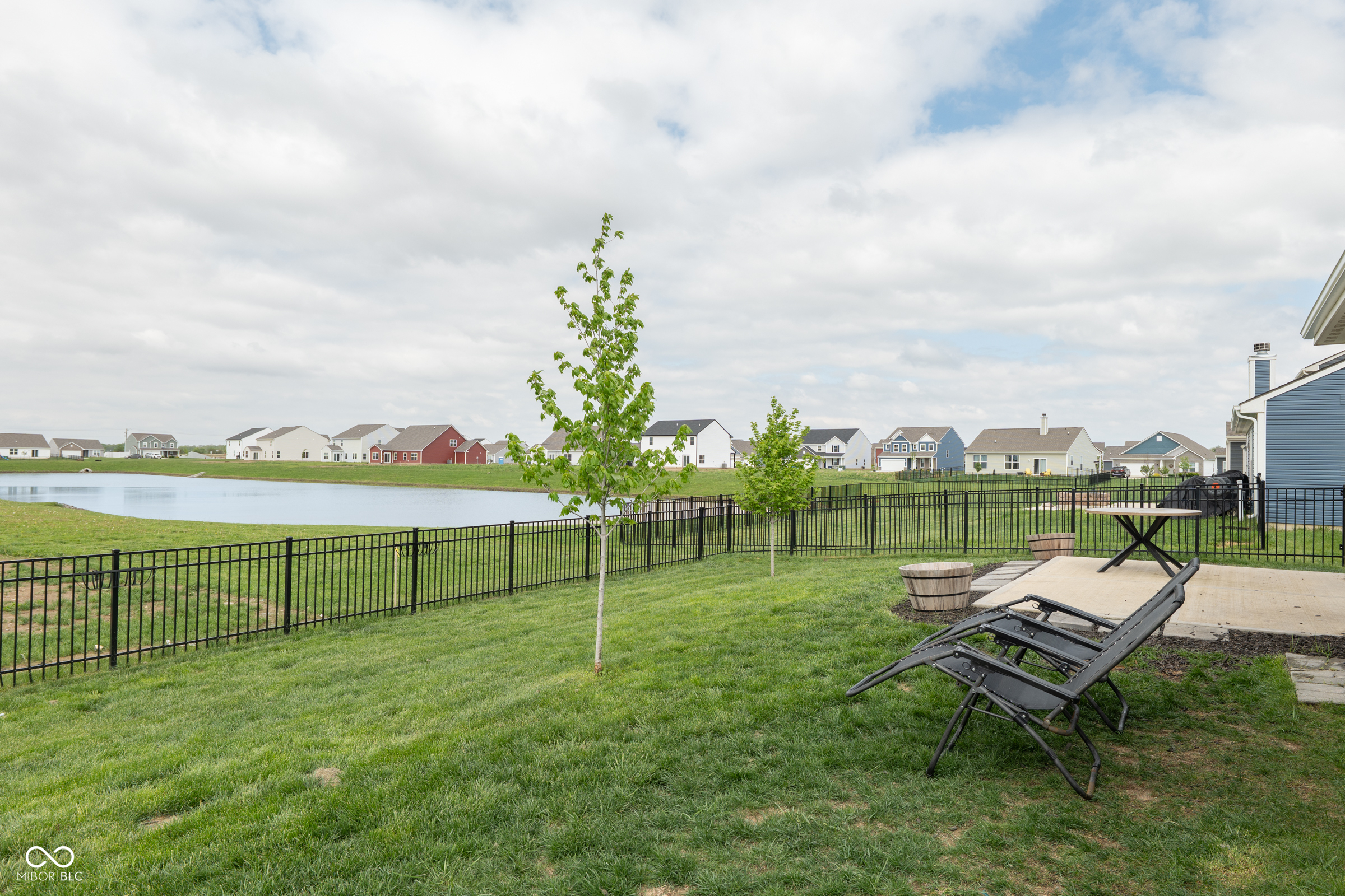 Picture for the property 22098216, 3 beds, 2 baths