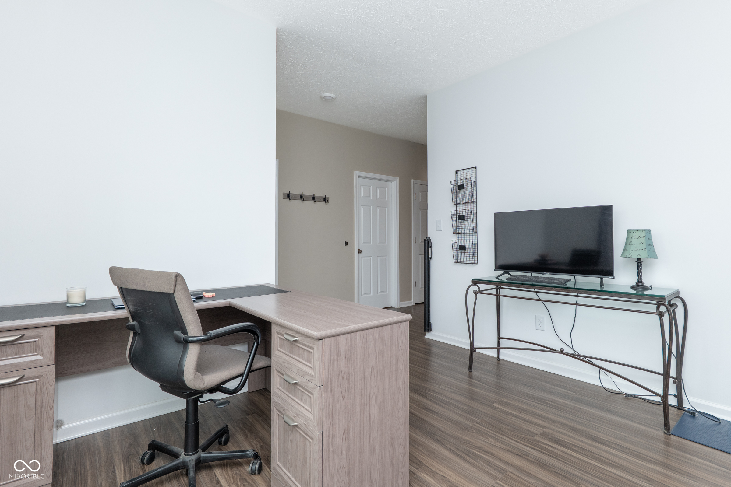 6926 Honeysuckle Way