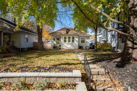 Photo of 5348 N College Avenue, Indianapolis, IN 46220 (MLS # 22095327)