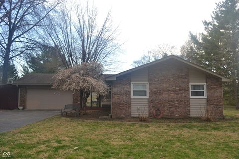 Photo of 1111 W 400 N, Greenfield, IN 46140 (MLS # 22091056)