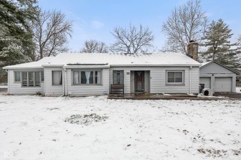 Photo of 4606 W 79th Street, Indianapolis, IN 46268 (MLS # 22076804)