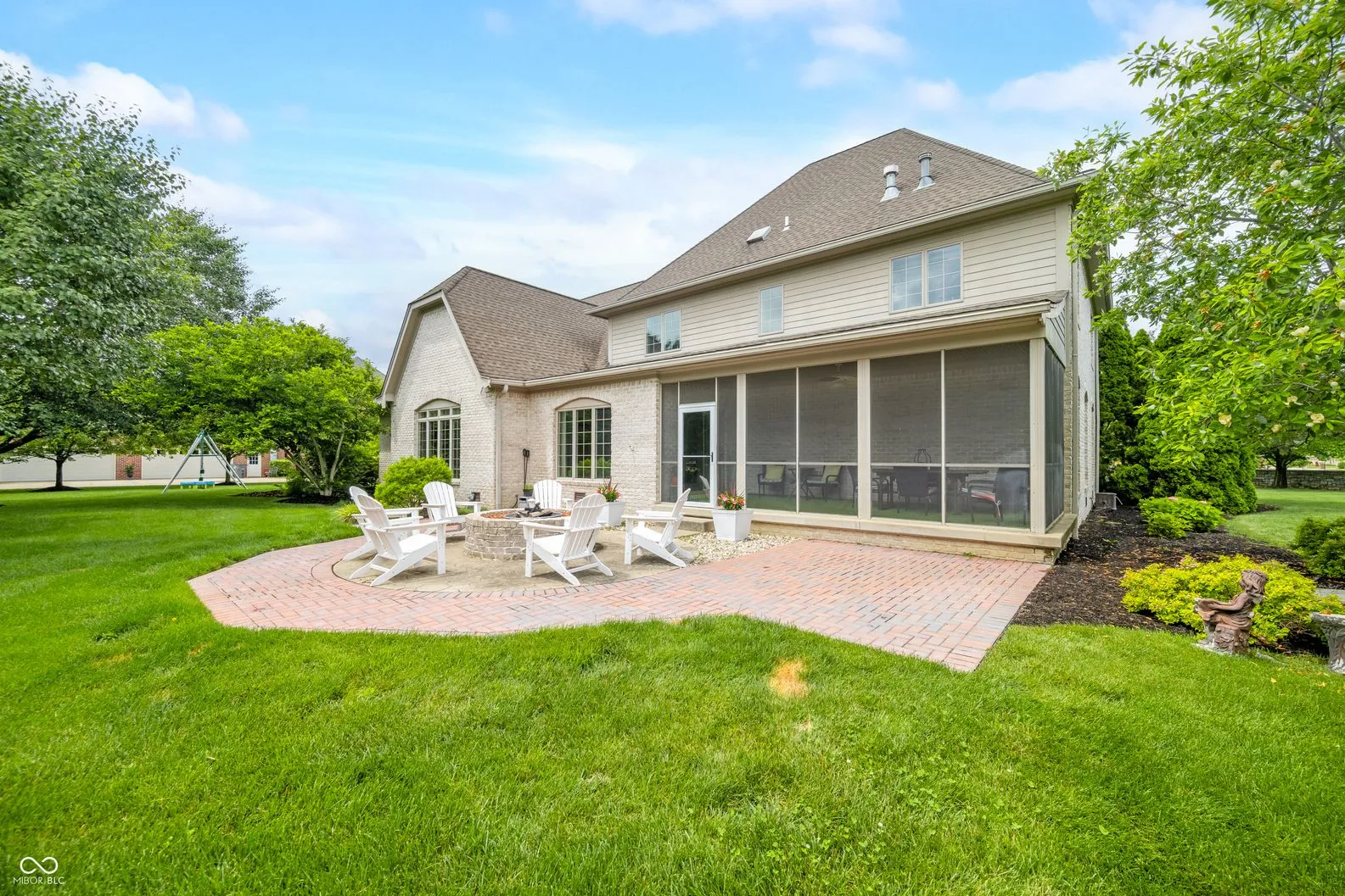 Seymour, Indiana 47274, United States, 4 Bedrooms Bedrooms, ,4 BathroomsBathrooms,Residential,Active,143415