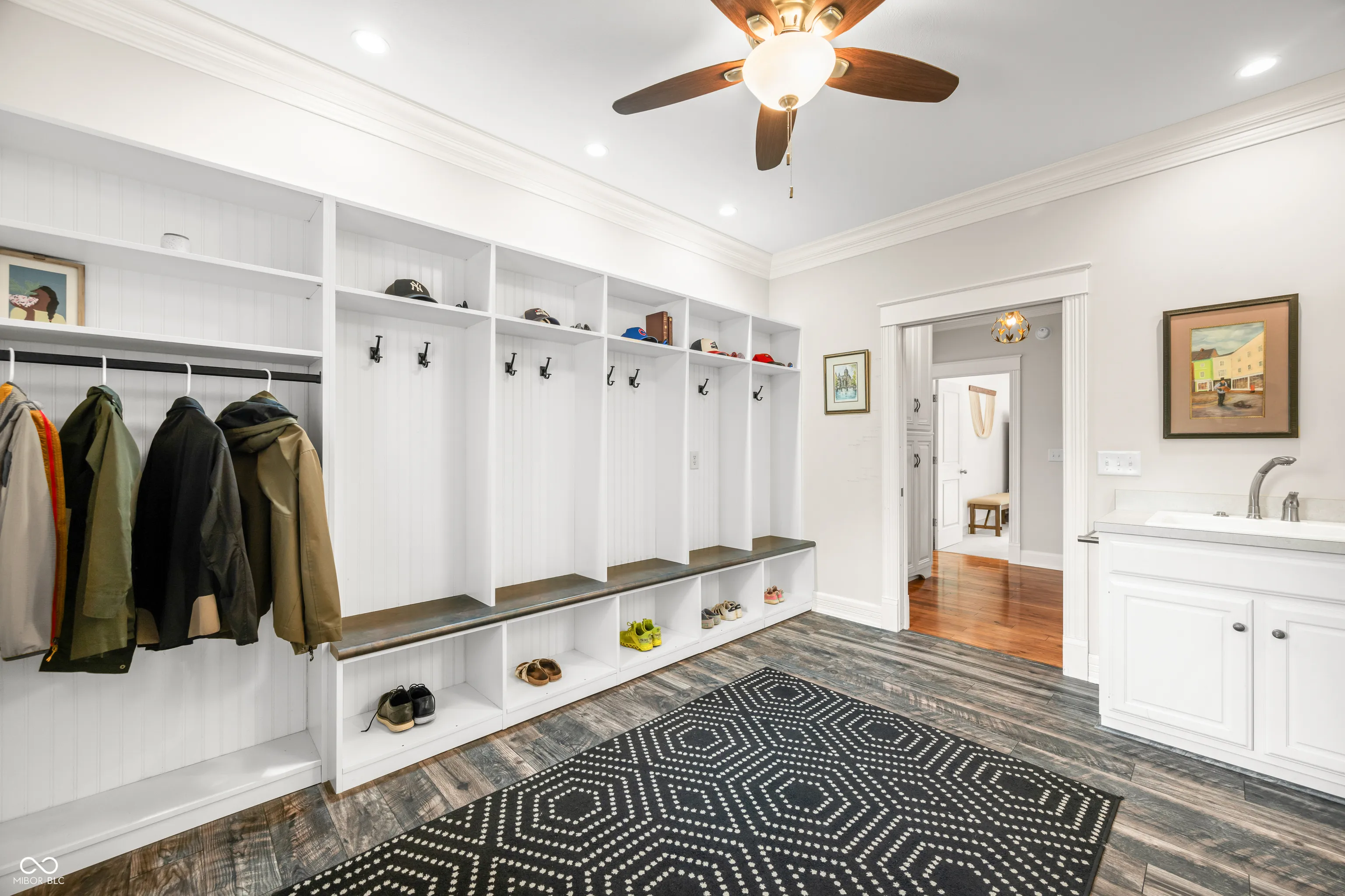 Seymour, Indiana 47274, United States, 4 Bedrooms Bedrooms, ,4 BathroomsBathrooms,Residential,Active,143415