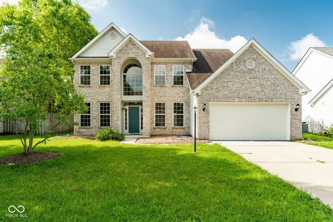 Photo of 12705 Geist Cove Drive, Indianapolis, IN 46236 (MLS # 22110694)