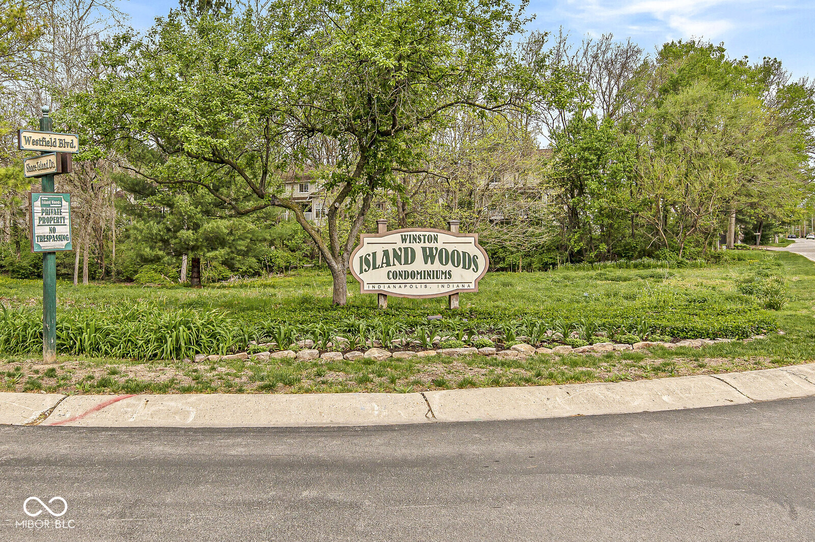 6643 Shore Island Drive