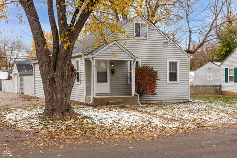 Photo of 750 Hurricane Street, Franklin, IN 46131 (MLS # 22073014)