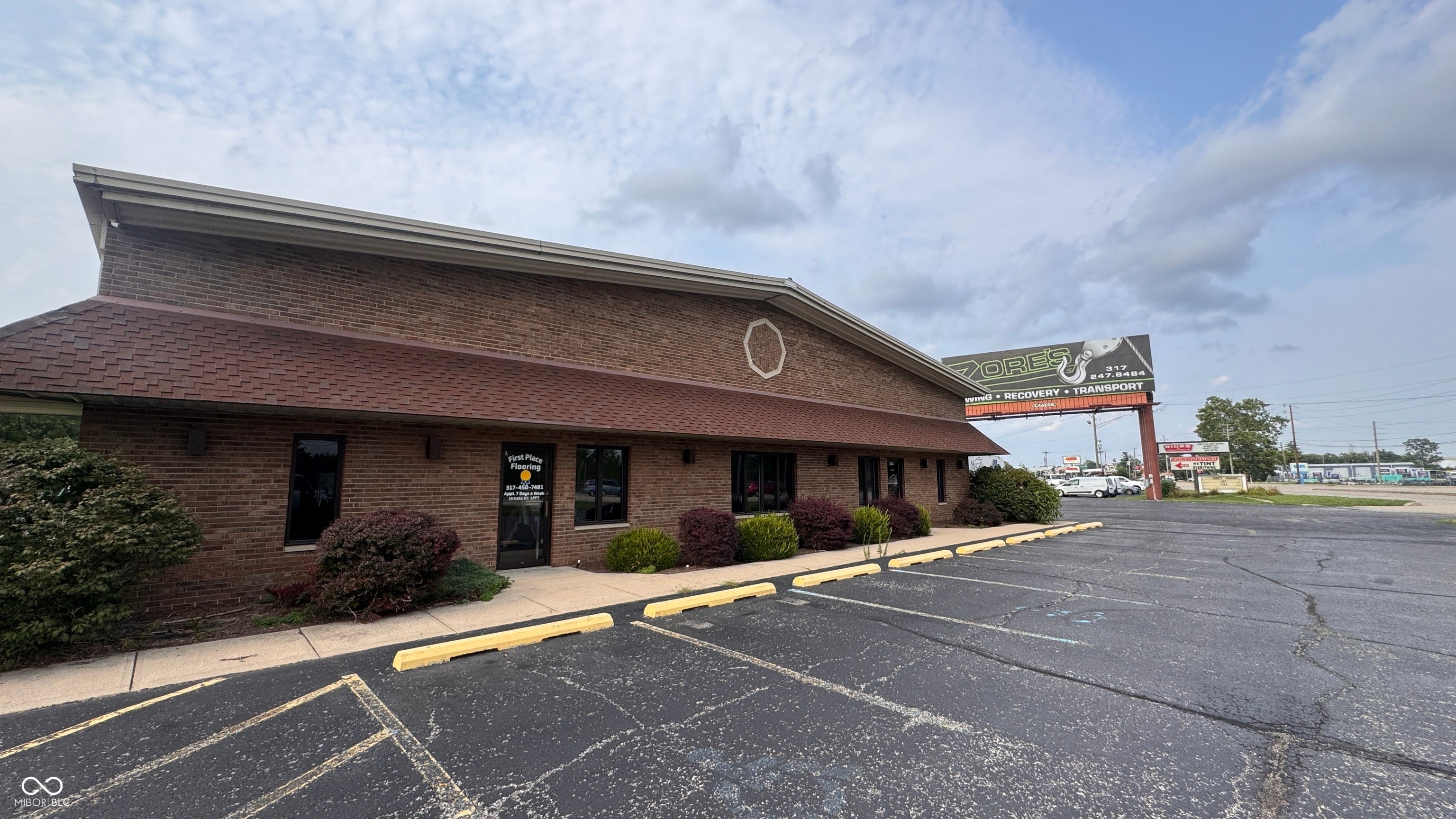 8450 W Washington St, Indianapolis, IN 46231