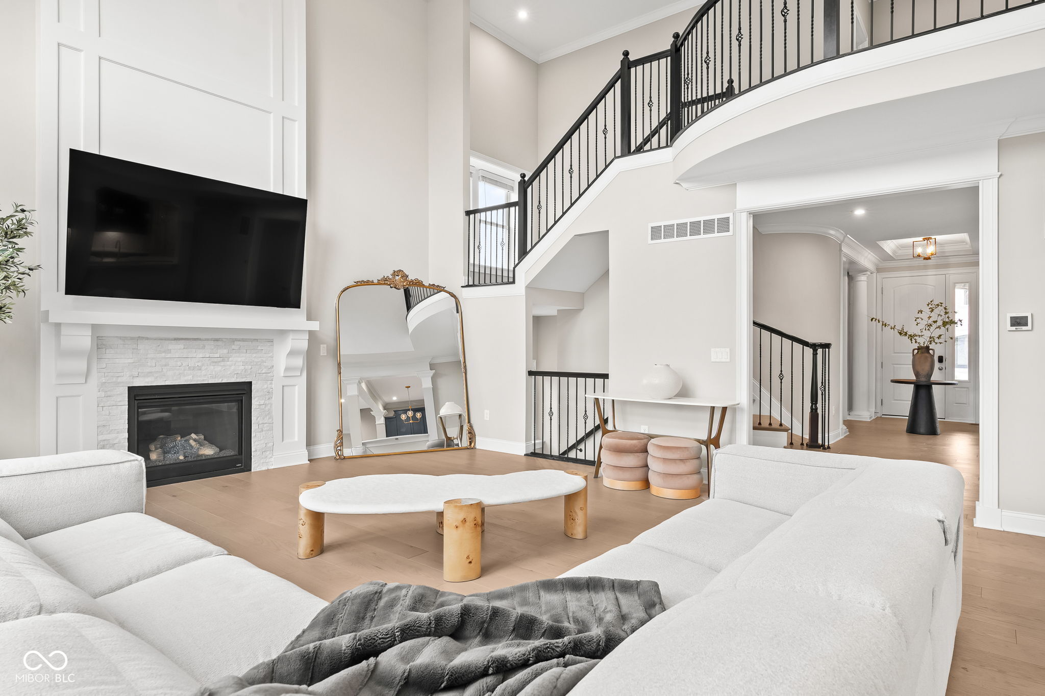 14872 Autumn View Way
