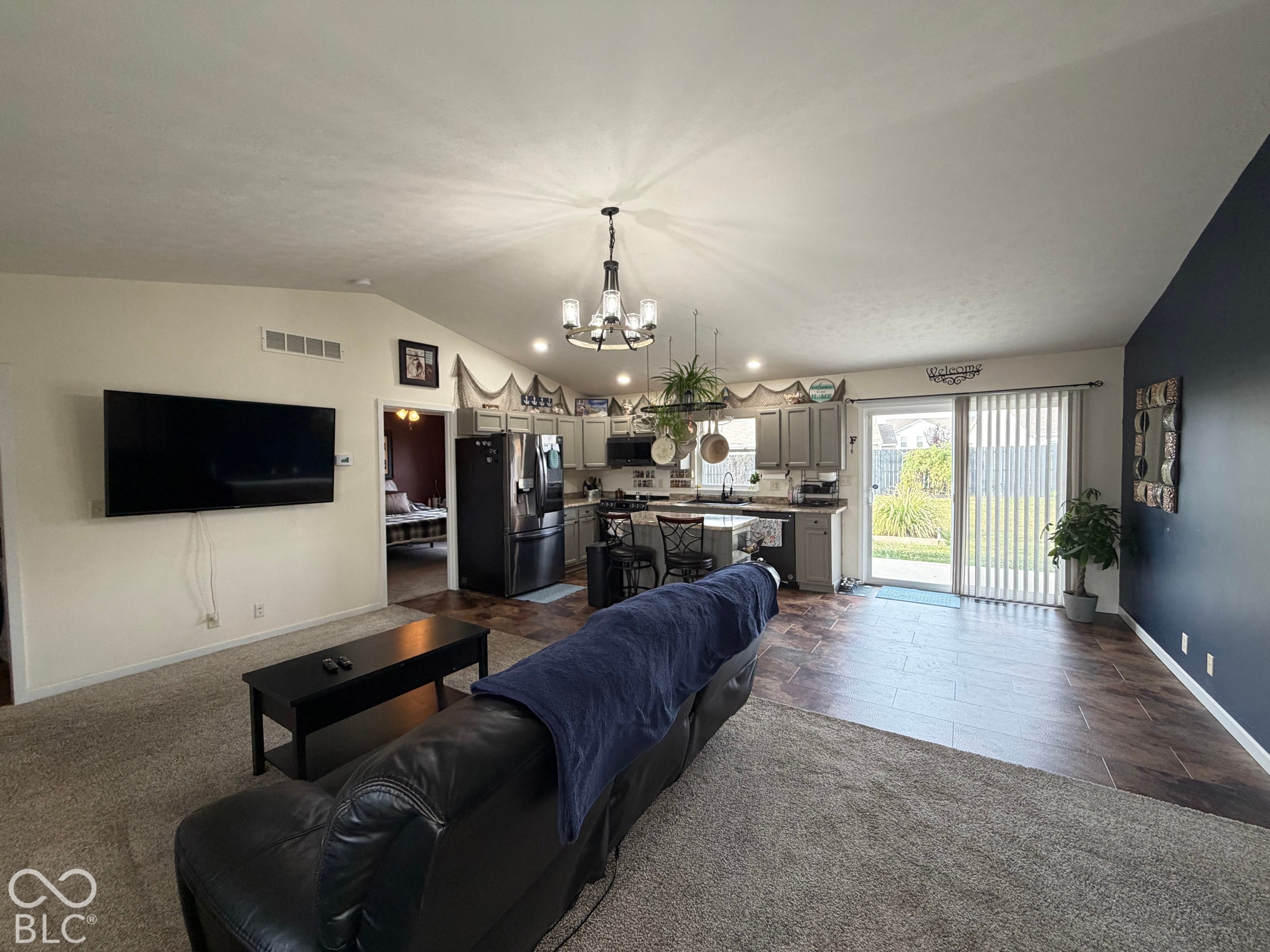 1658 W Meyer Lane