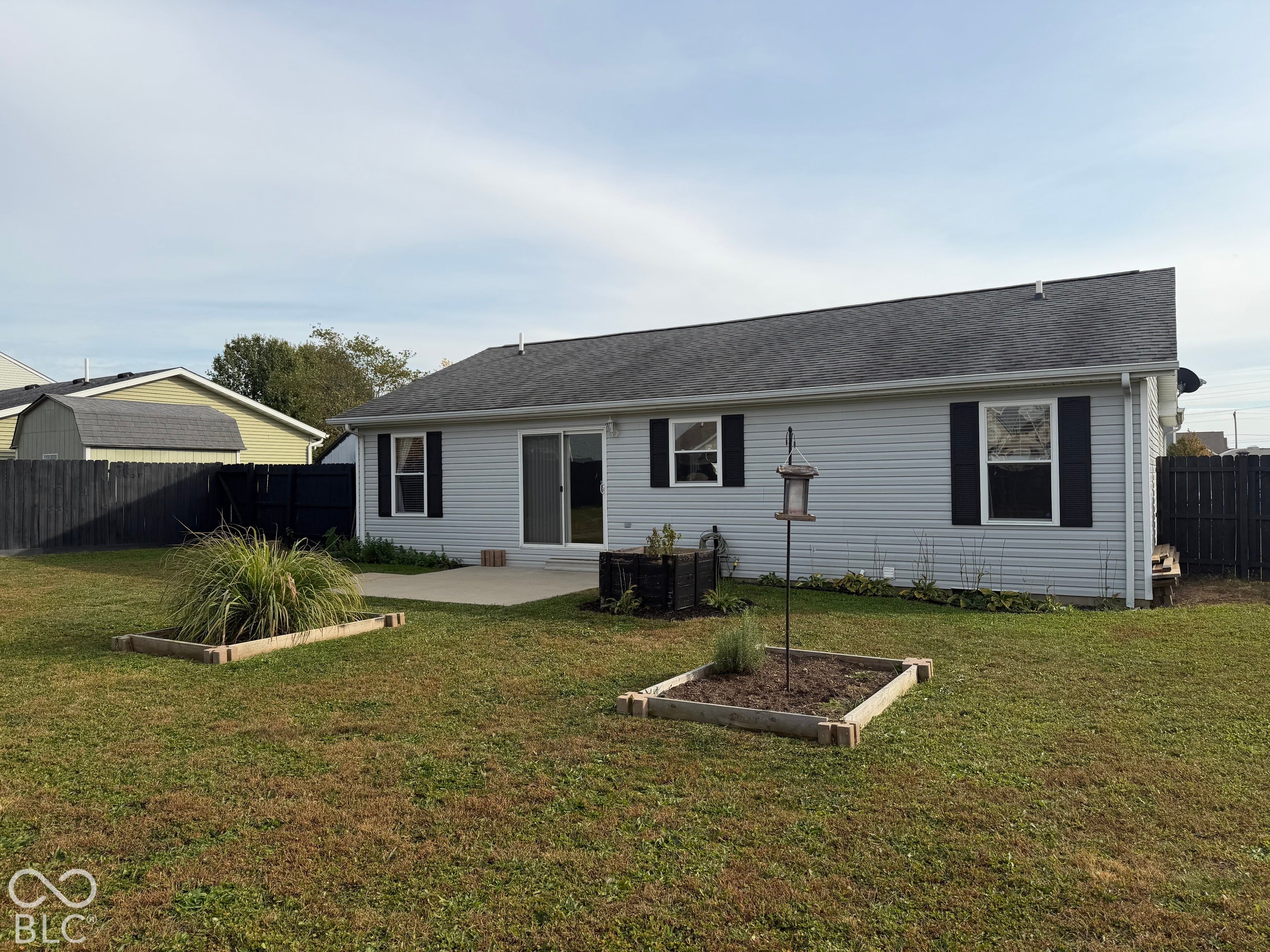 1658 W Meyer Lane